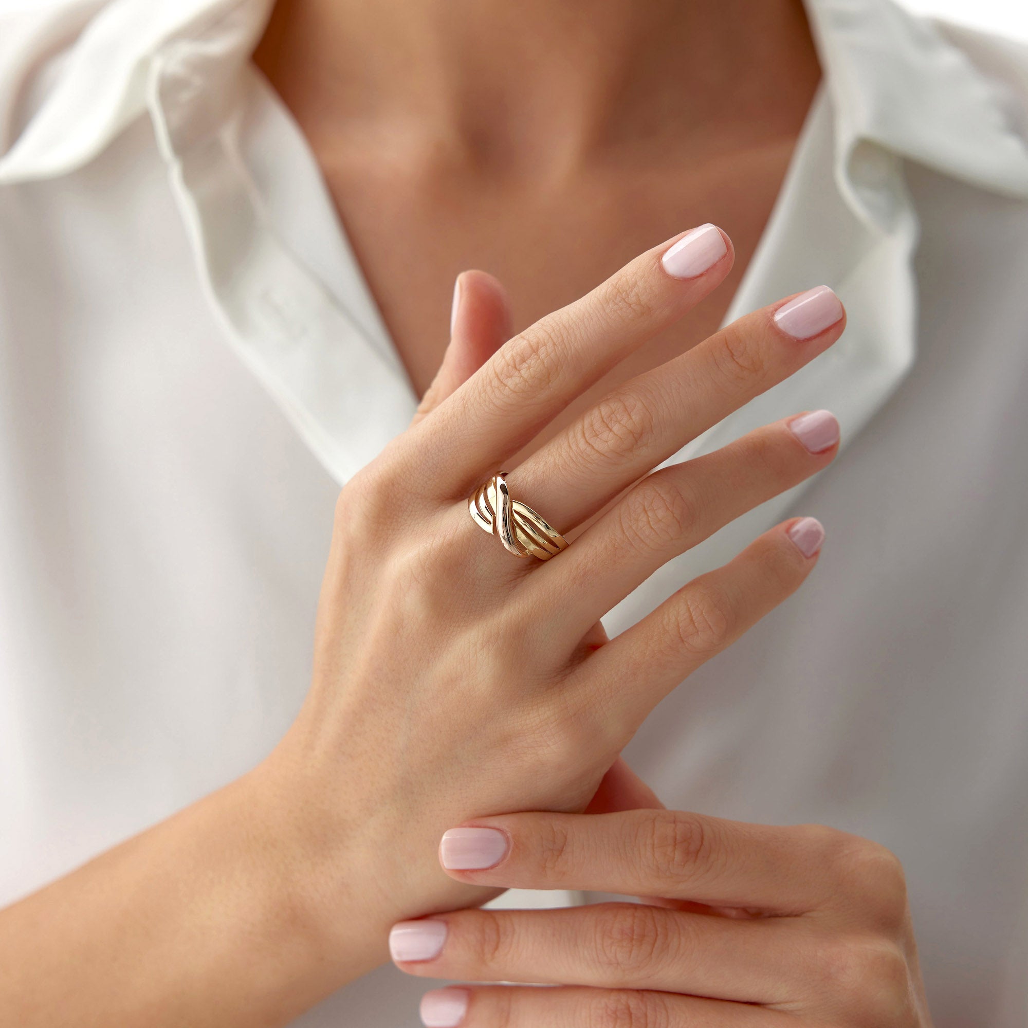 Two Tone Eternal Connection Ring in 14K Gold