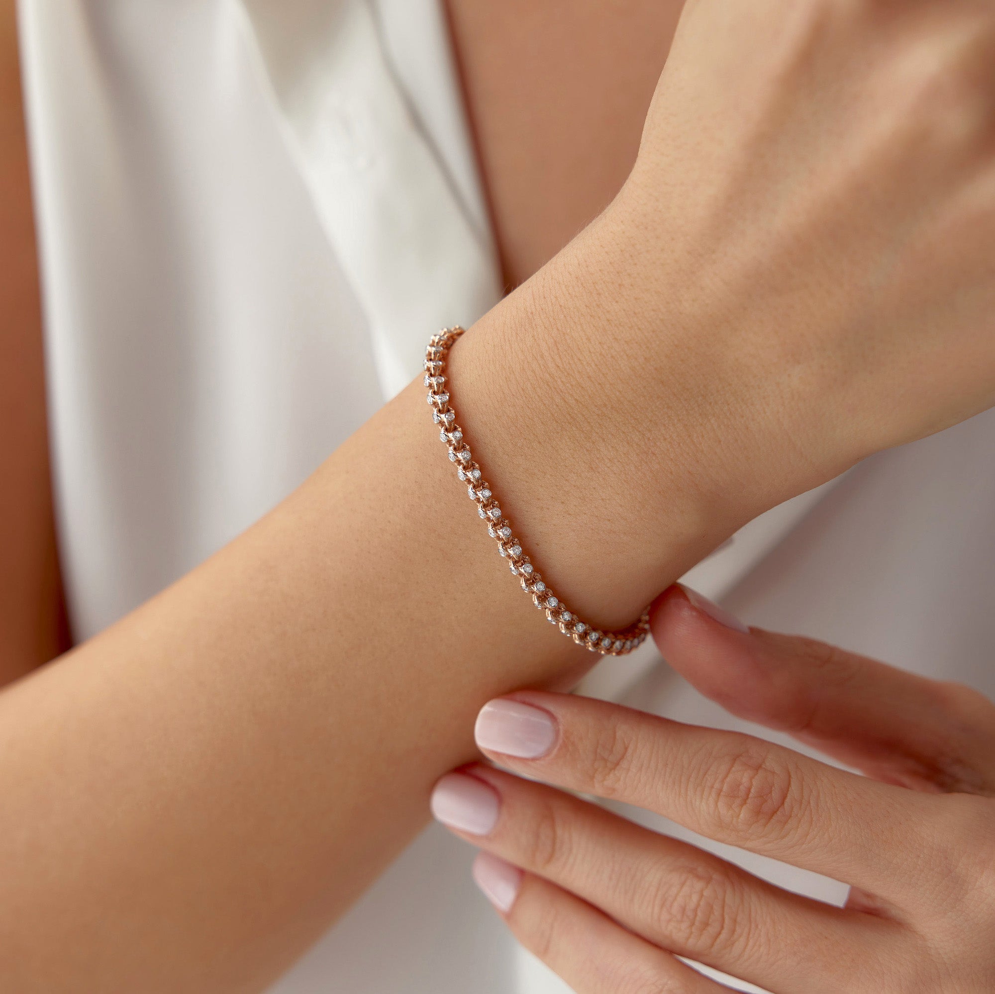 Four Sided Diamond Tennis Bracelet in 14K Gold