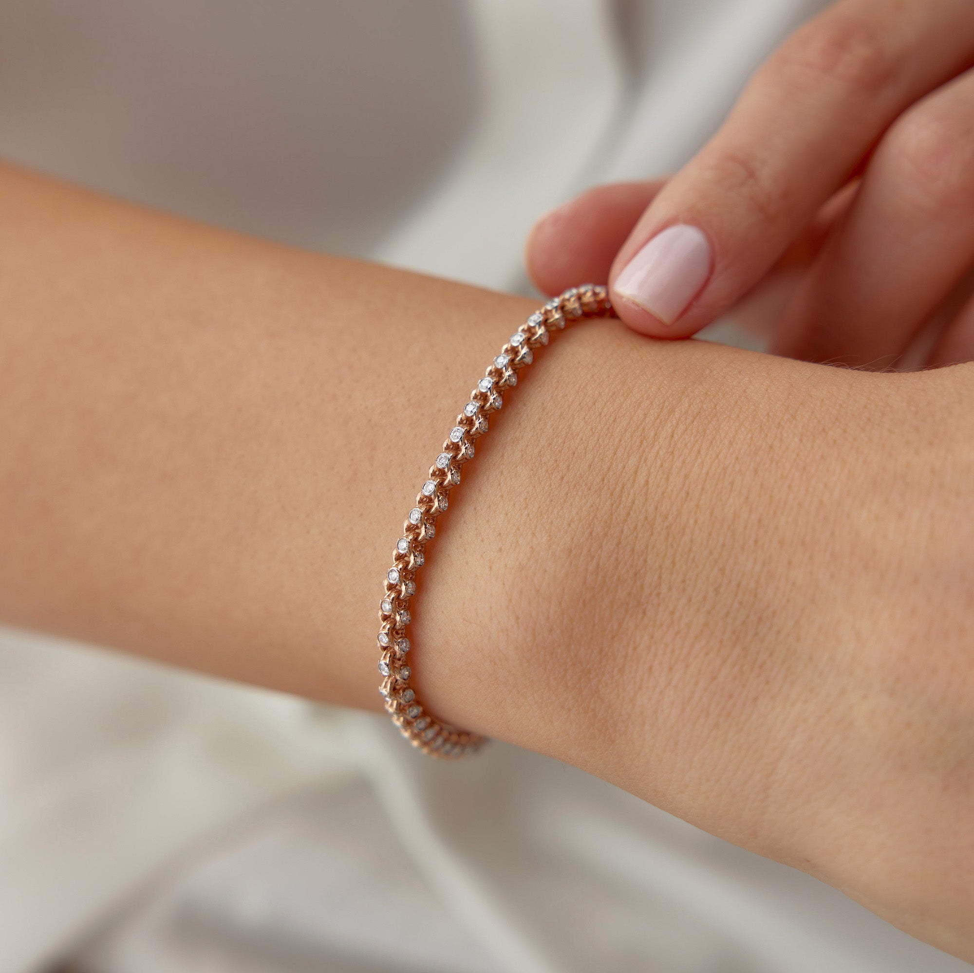 Four Sided Diamond Tennis Bracelet in 14K Gold