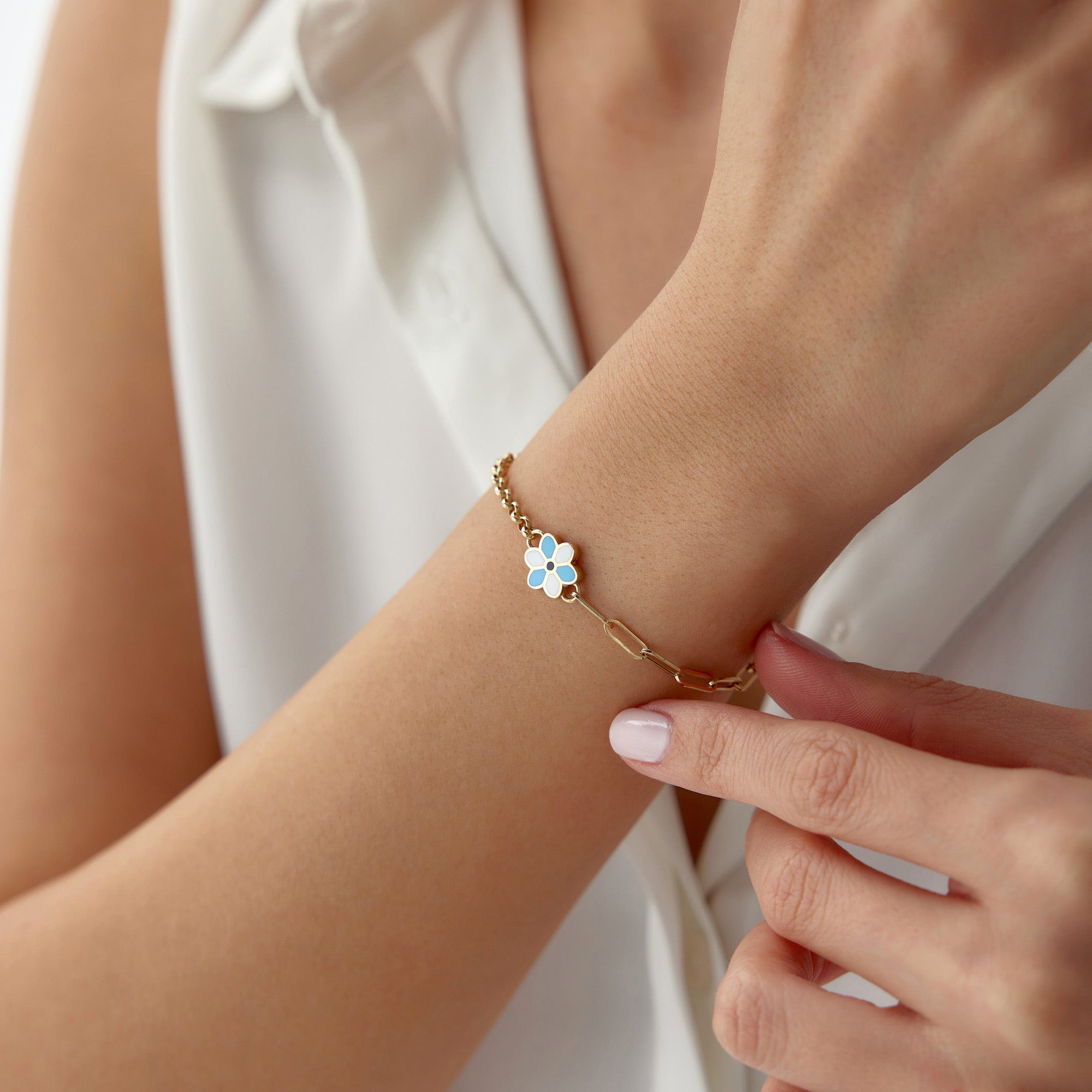 Asymmetric Flower Charm Bracelet in 14K Gold