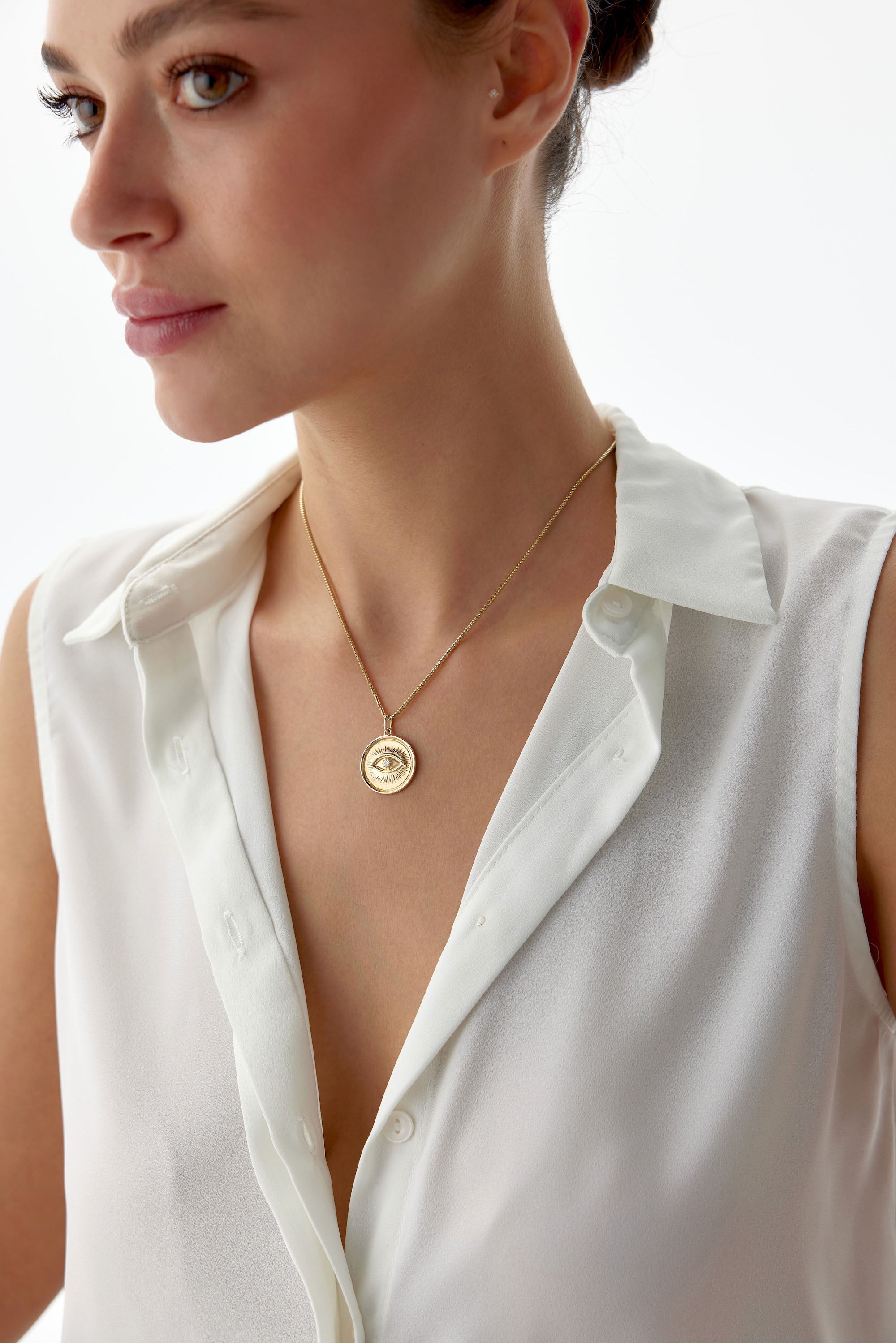 Diamond Eye Medallion