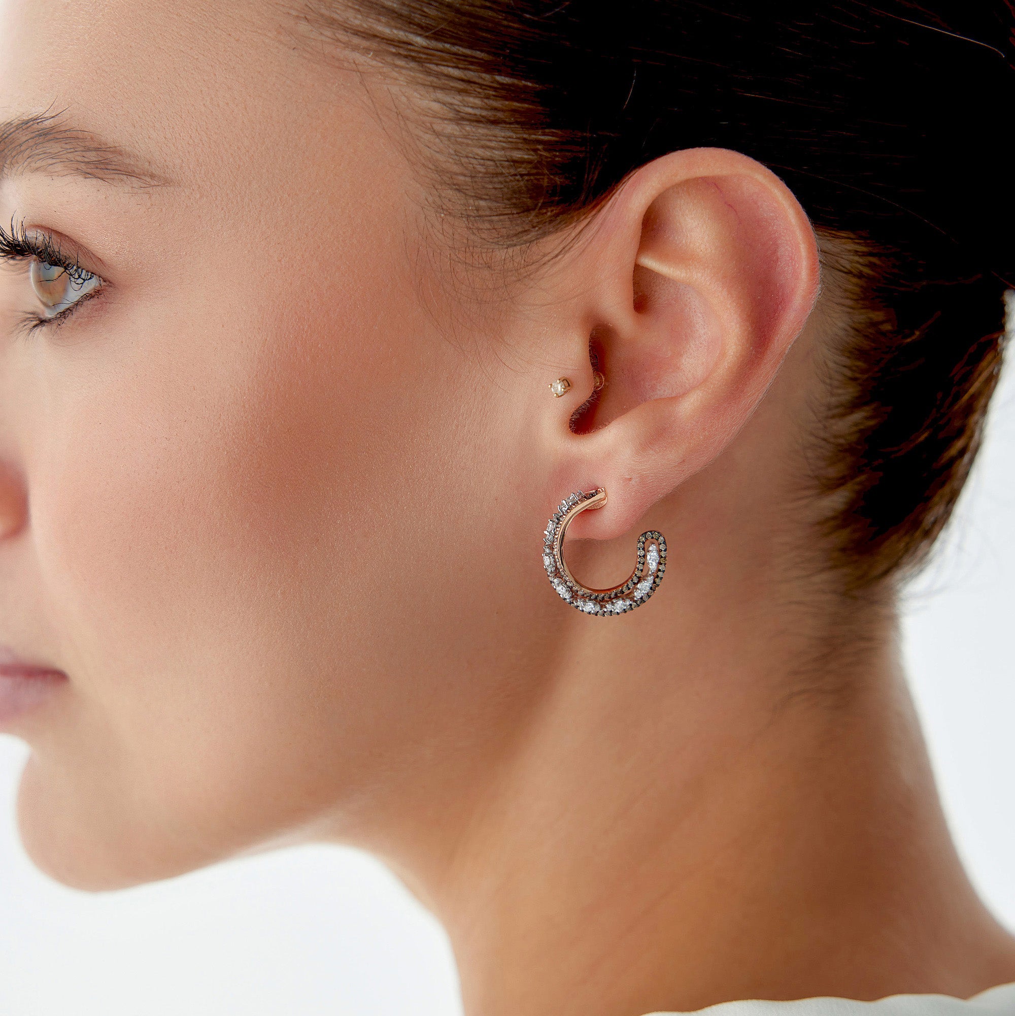 Unique Circle Earrings With White And Chocolate Diamonds