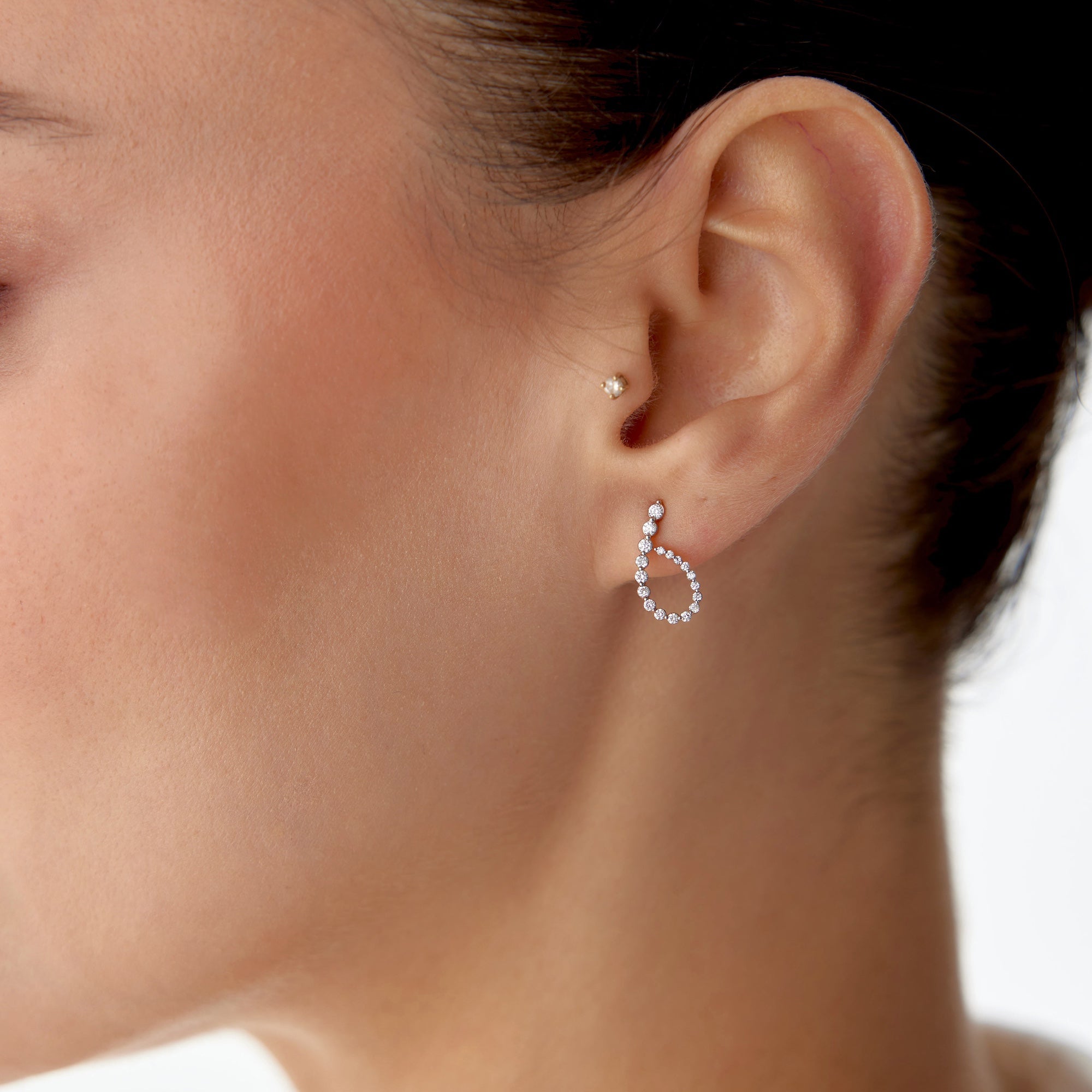 Graduated Harmony Earrings in 14K Gold