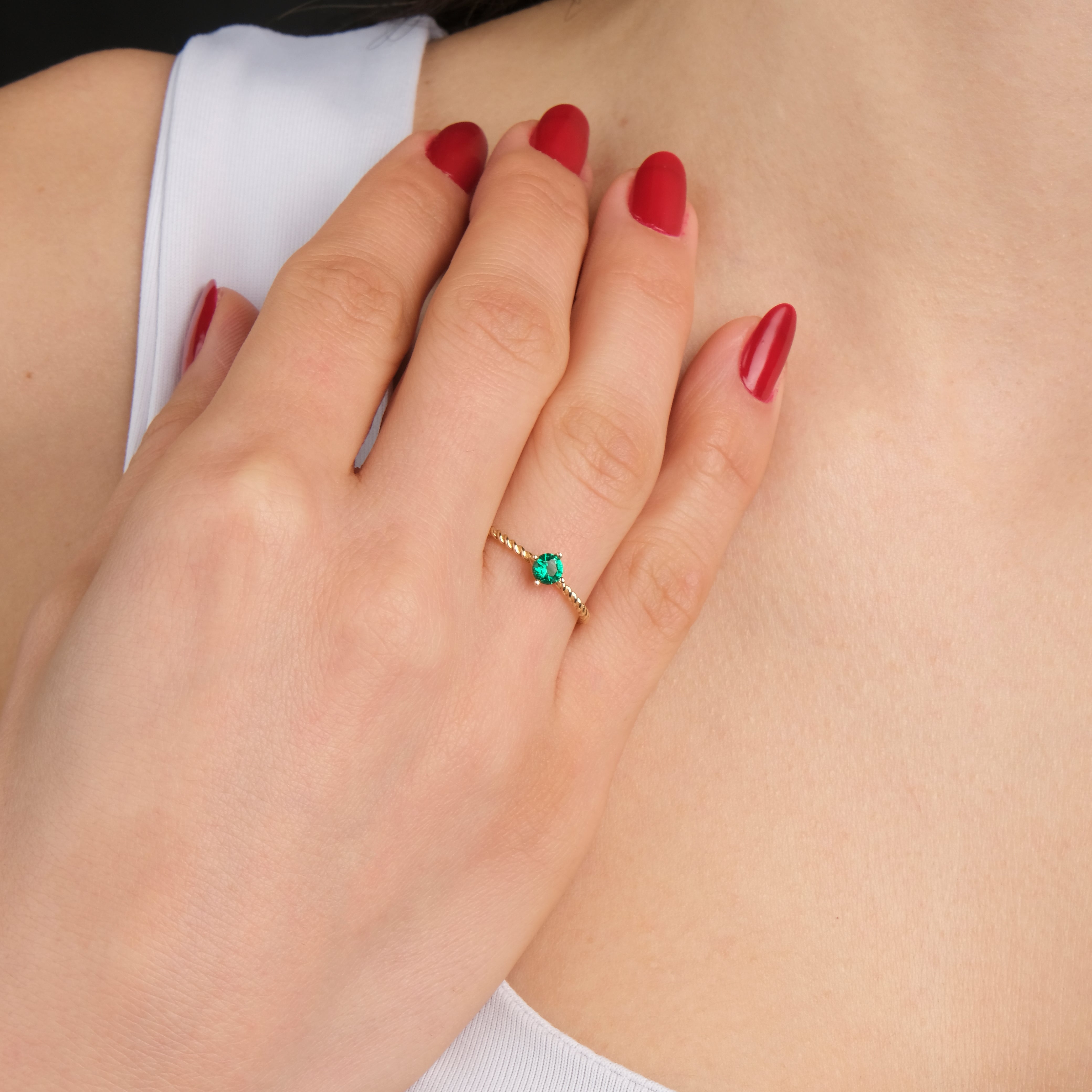 Round Cut Gemstone Ring in 14K Gold