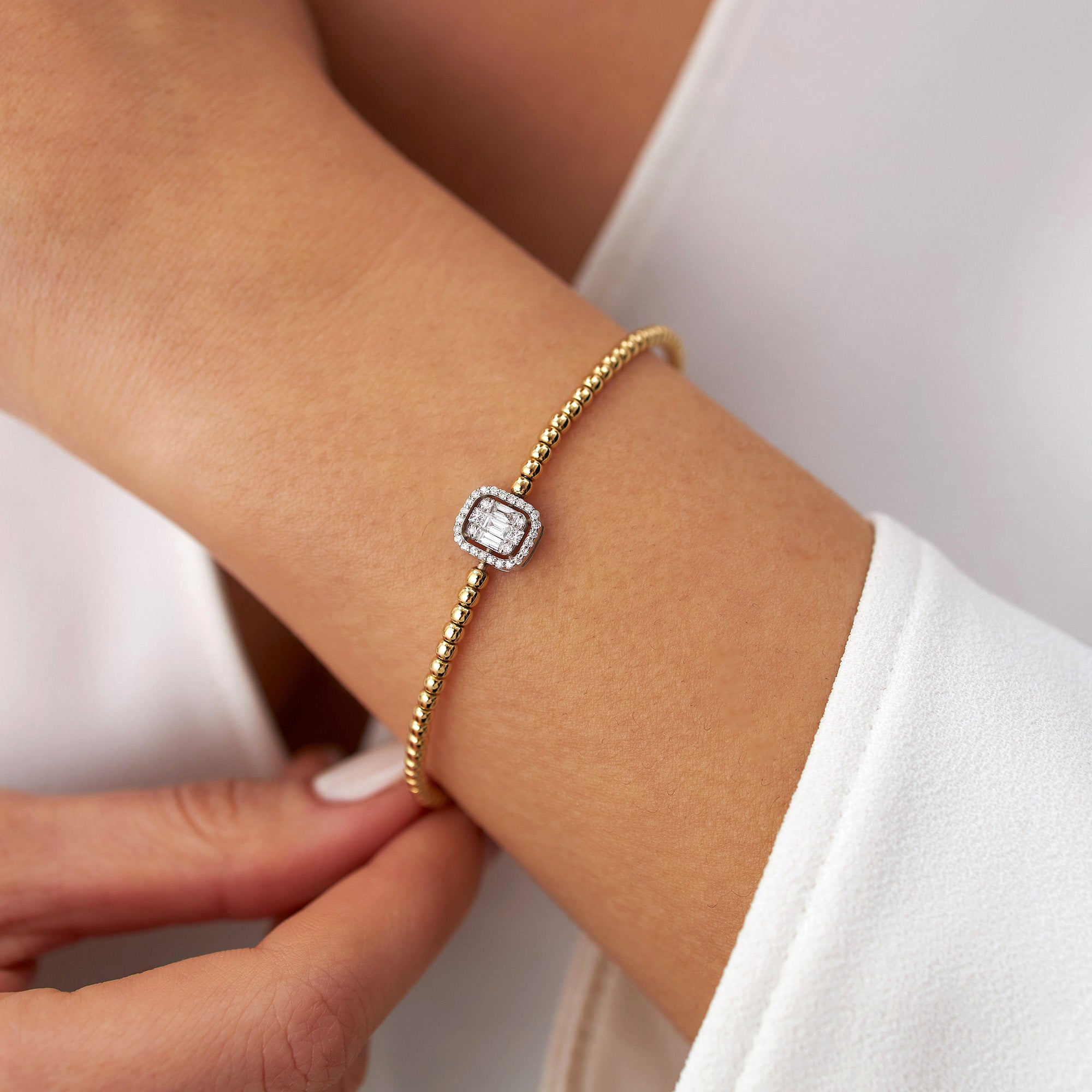 Beaded Diamond Bangle in 14K Gold