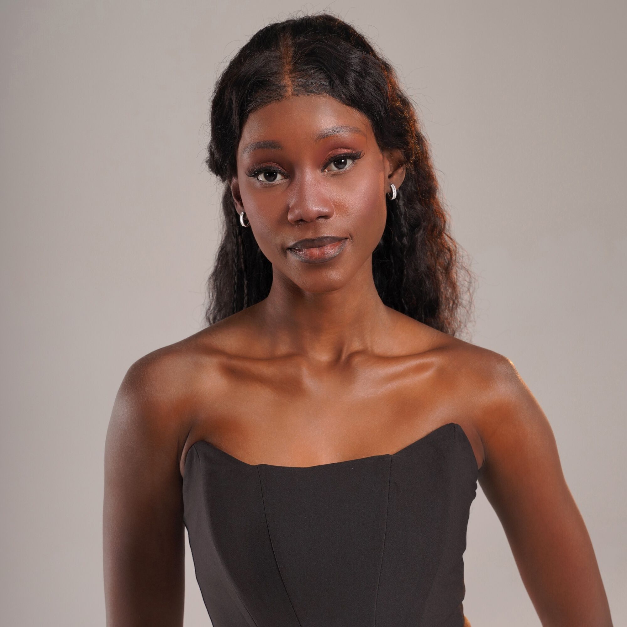 Baguette Diamond Huggie Hoops in 18K Gold