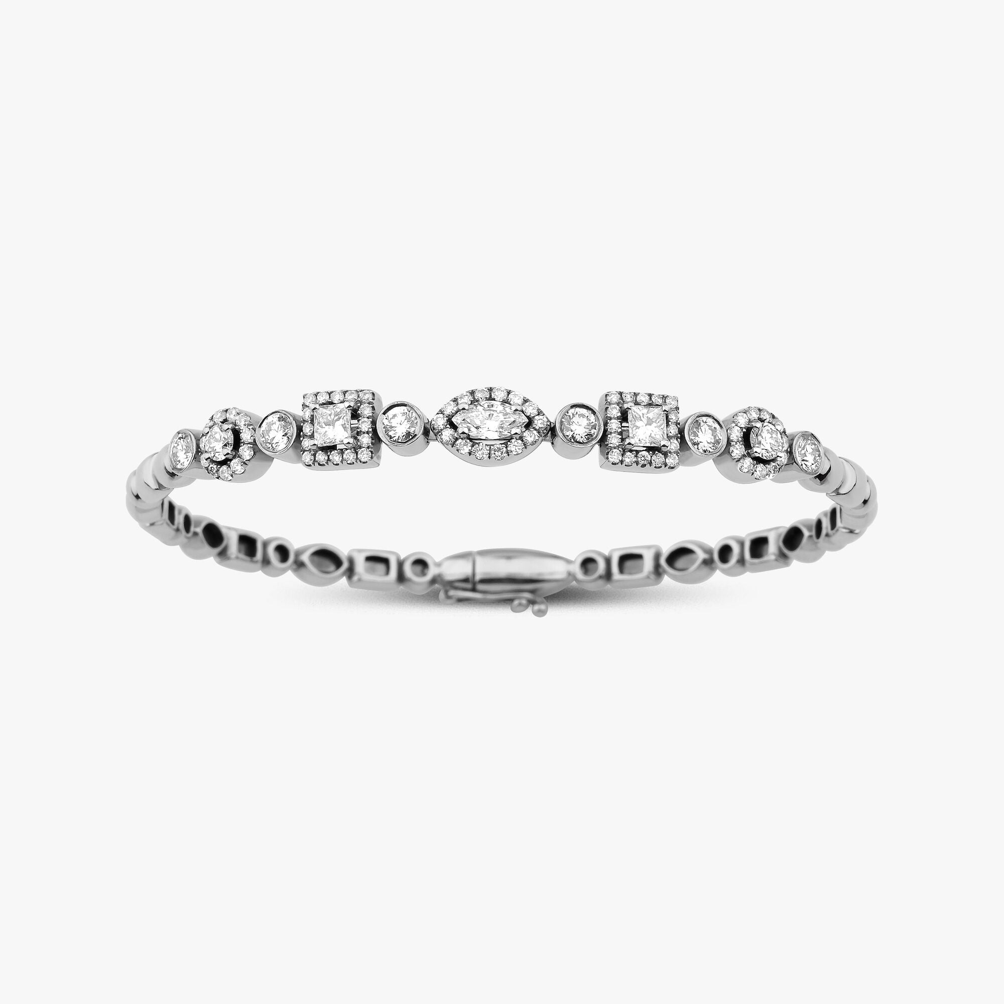 Eternal Diamond Bangle in 18K Gold