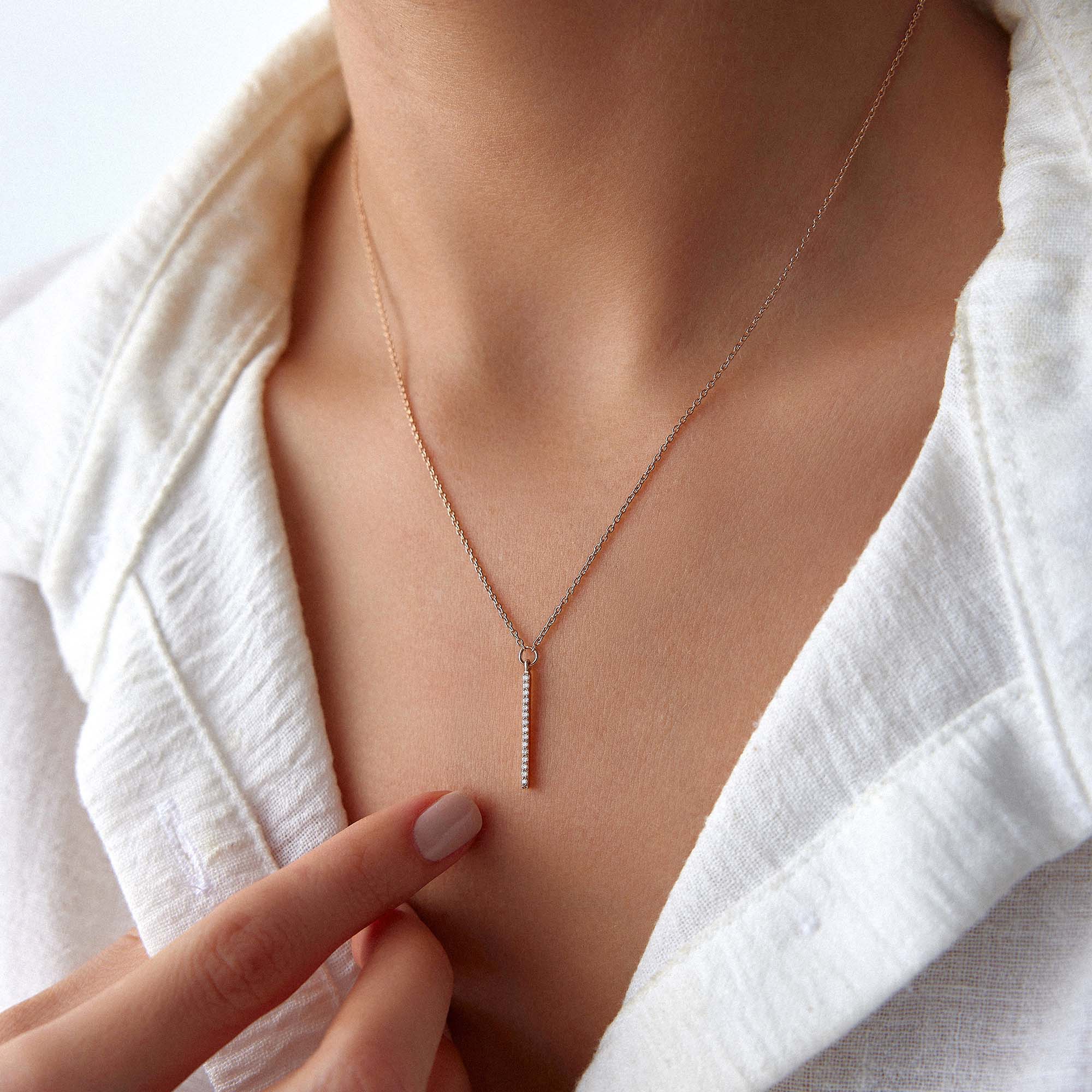 Minimal Vertical Diamond Bar Necklace in 14K Gold
