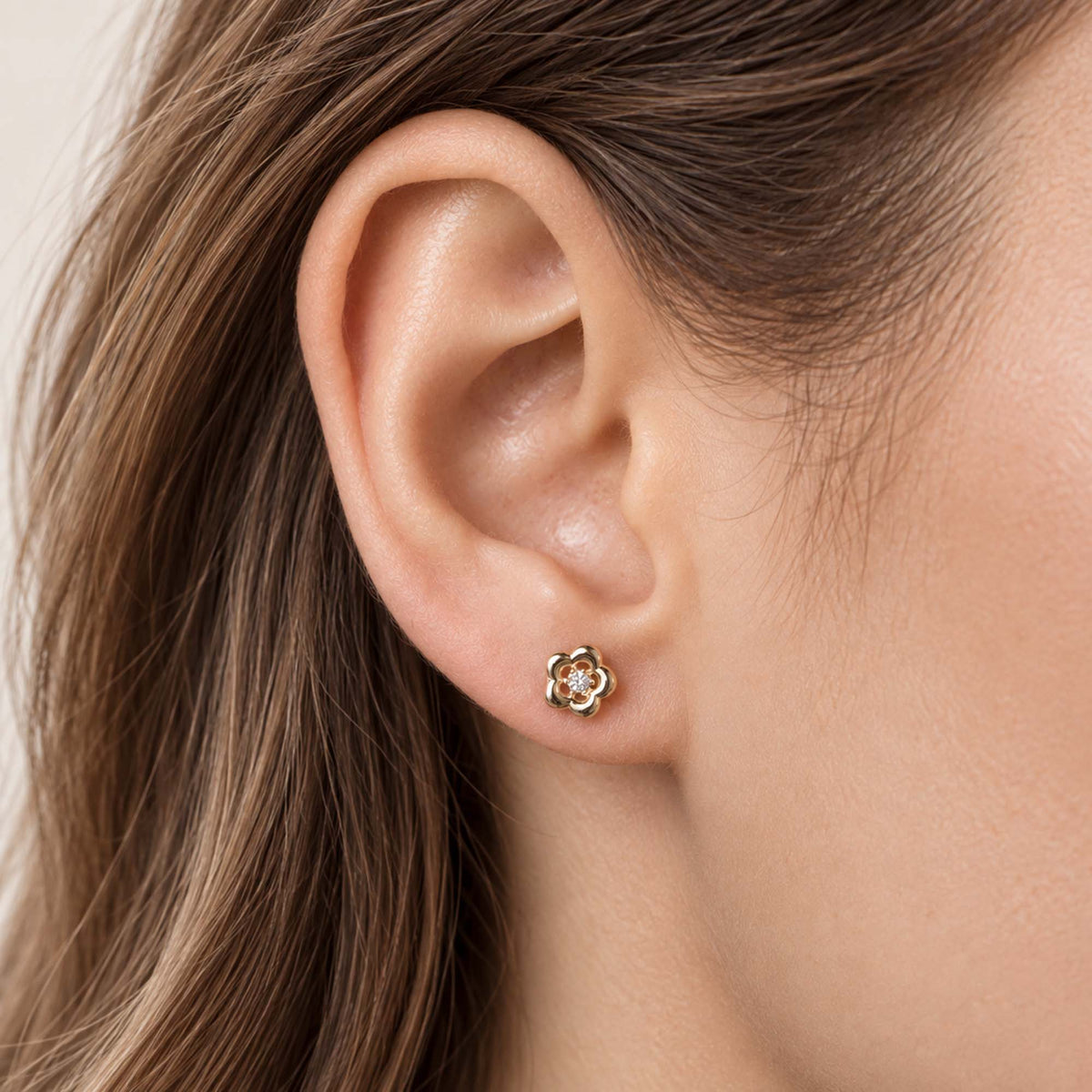 Minimal Diamond Flower Studs in 14K Gold