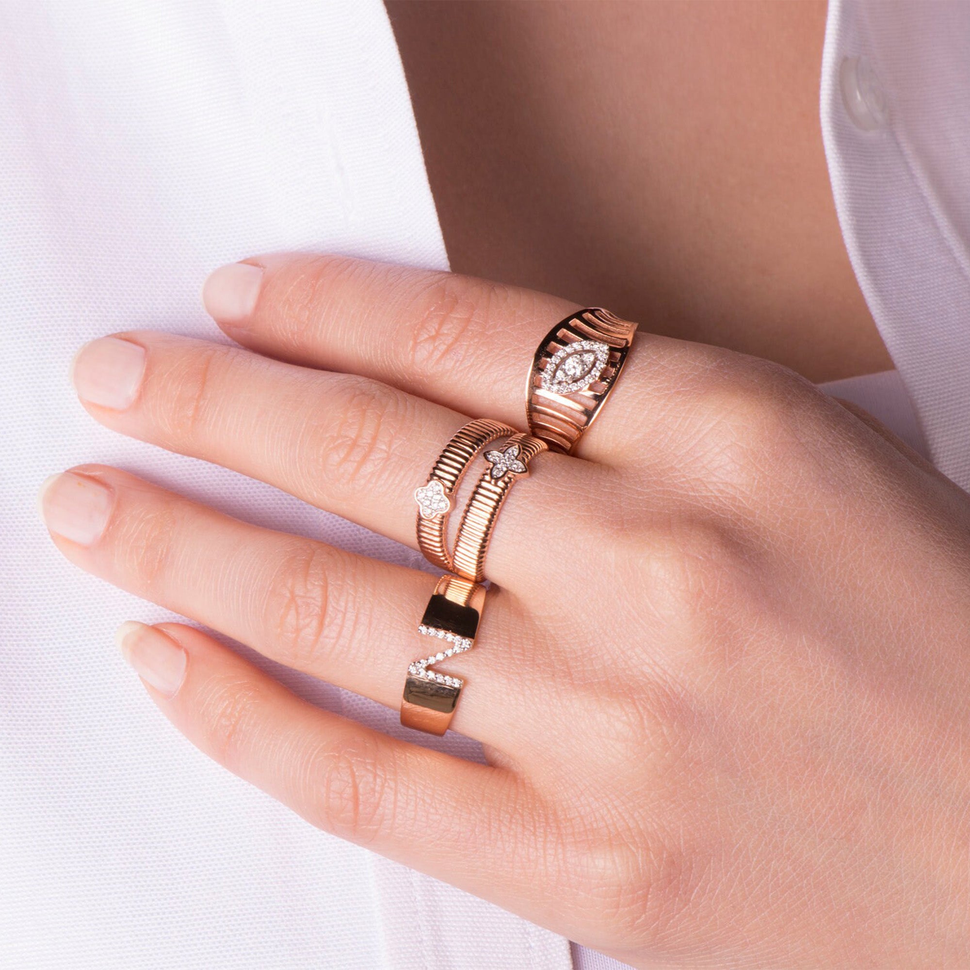 Diamond Eye Ring in 14K Gold