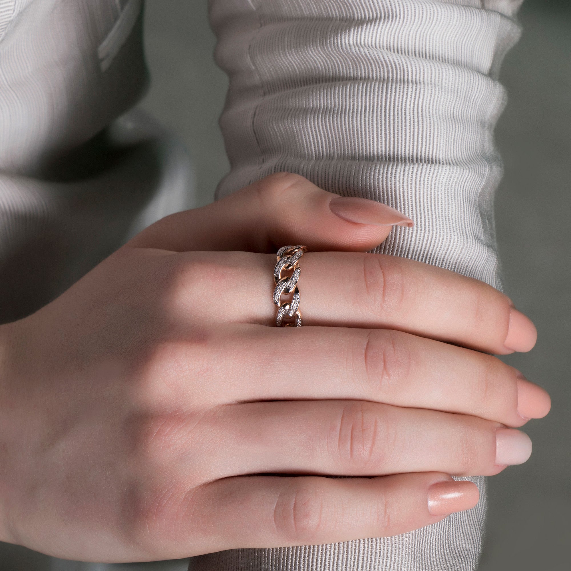 Diamond Chain Ring in 14K Gold
