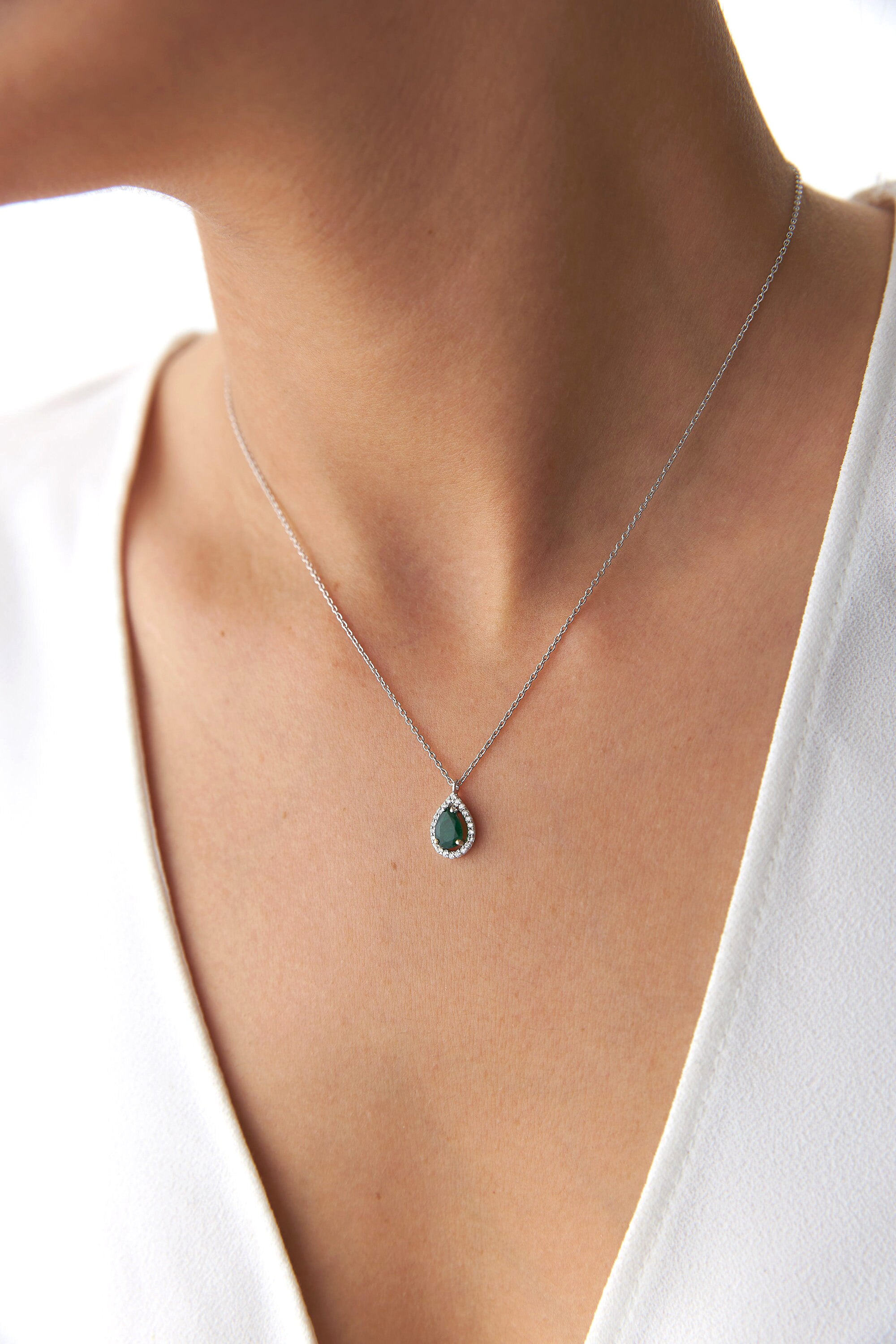 Emerald and Diamond Necklace in 14K Gold / Green Drop
