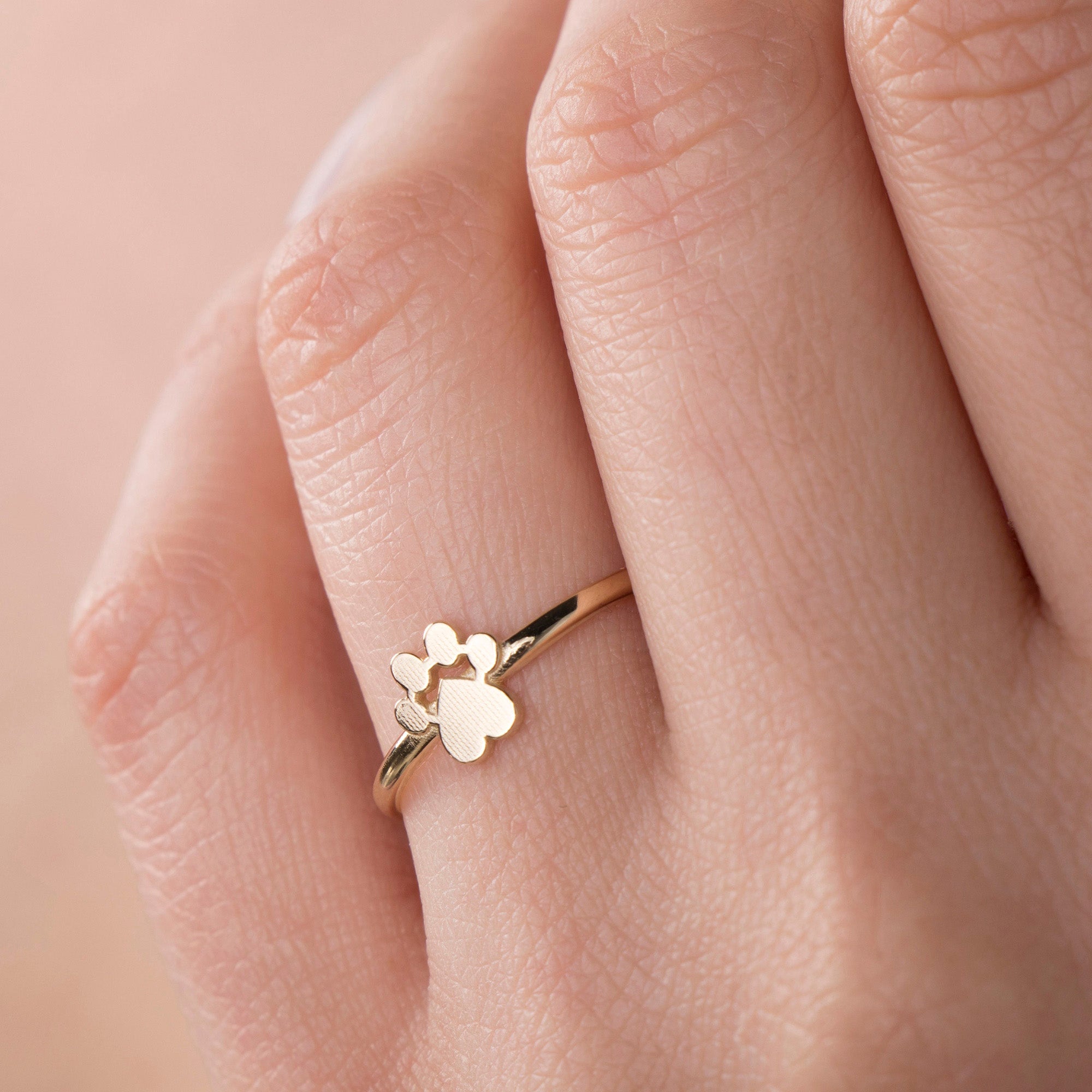 Golden Paw Ring in 14K Gold