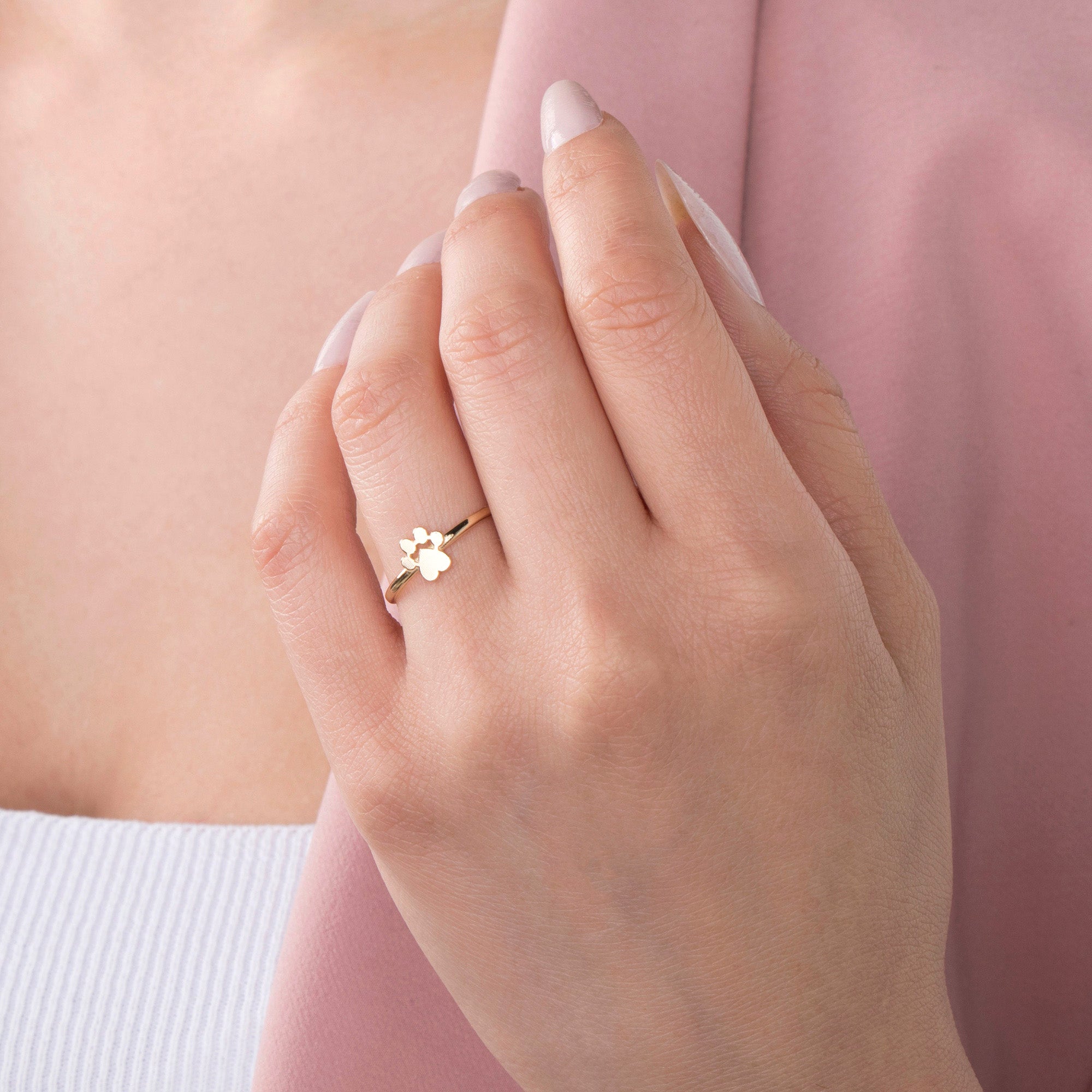 Golden Paw Ring in 14K Gold