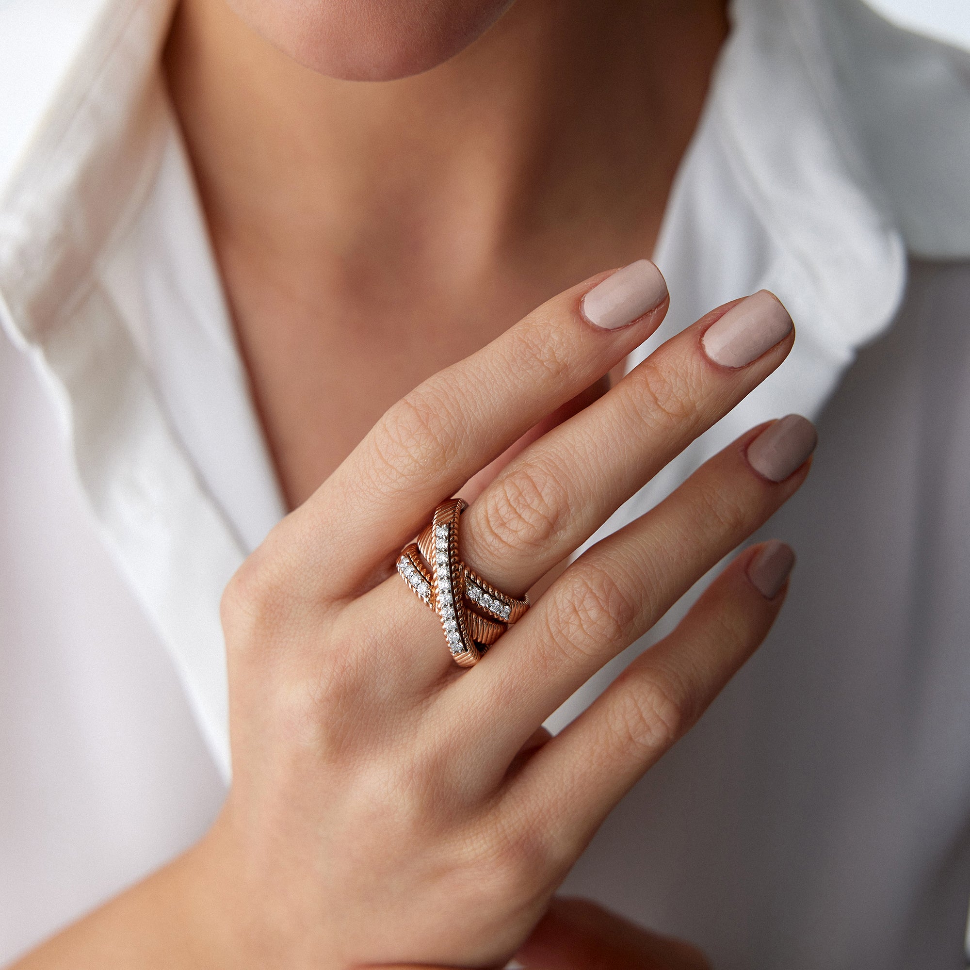 Diamond Crossover Ring in 14K Gold