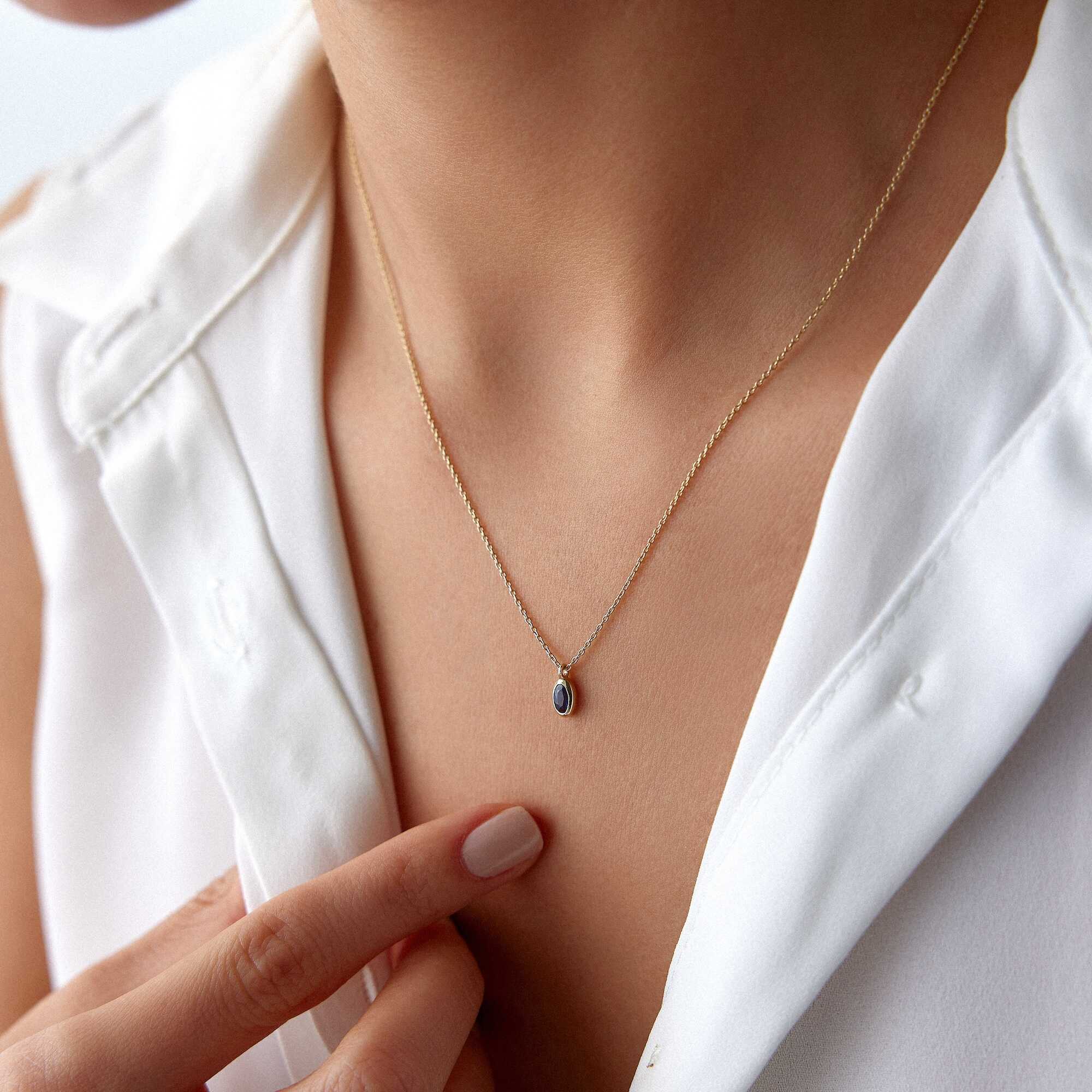 Oval Cut Blue Sapphire Solitaire Necklace