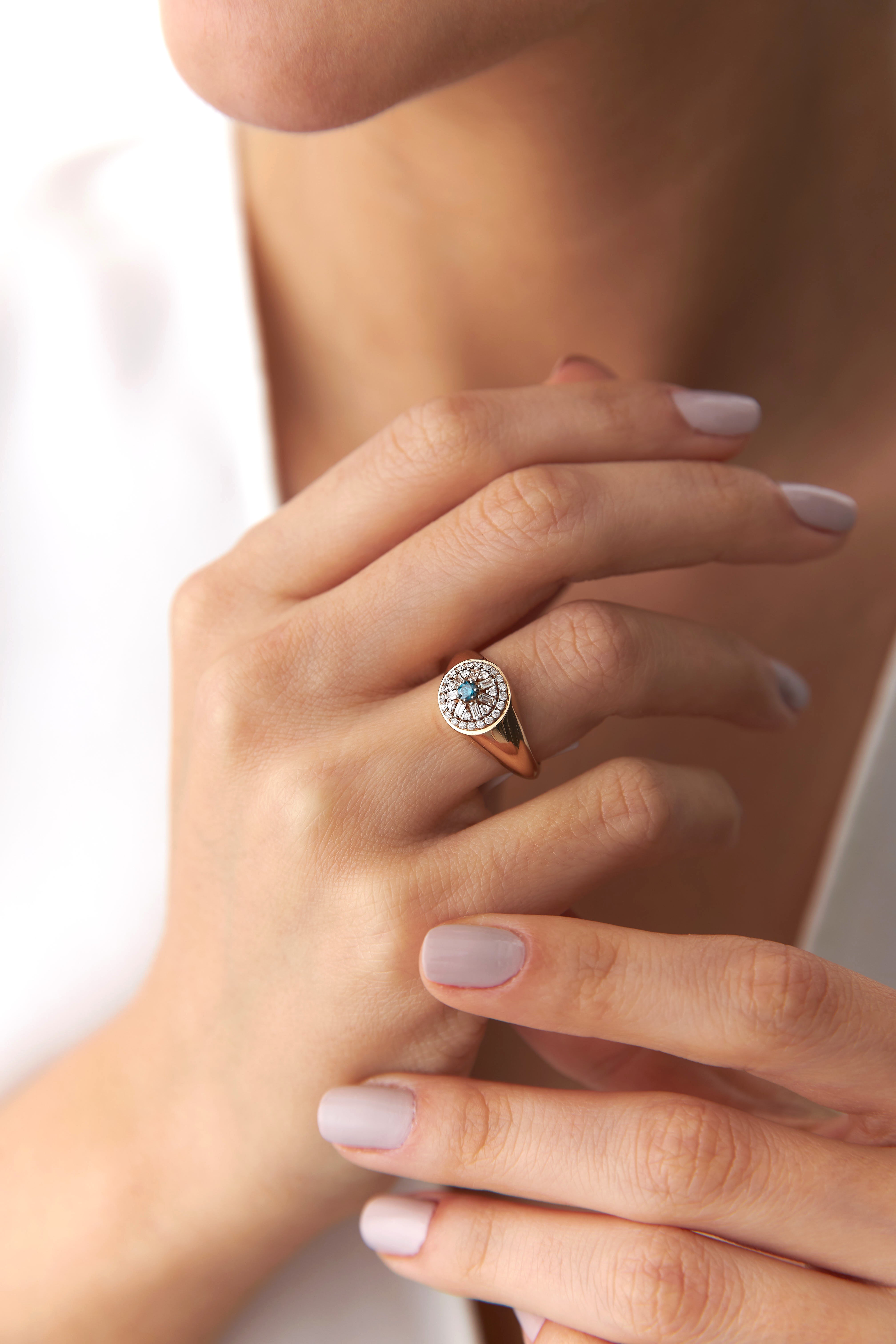 Blue Diamond Ring in 14K Gold / Winter Sun