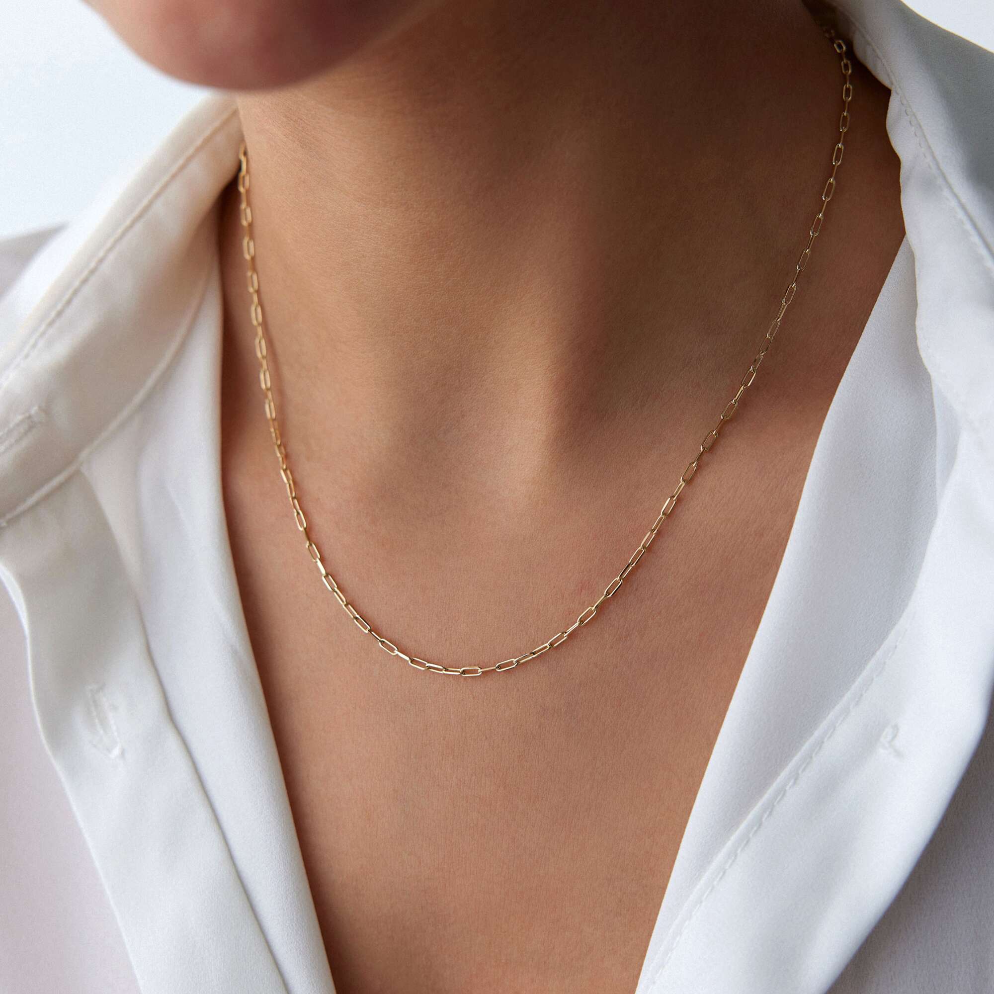 Minimal Paperclip Chain in 14K Gold