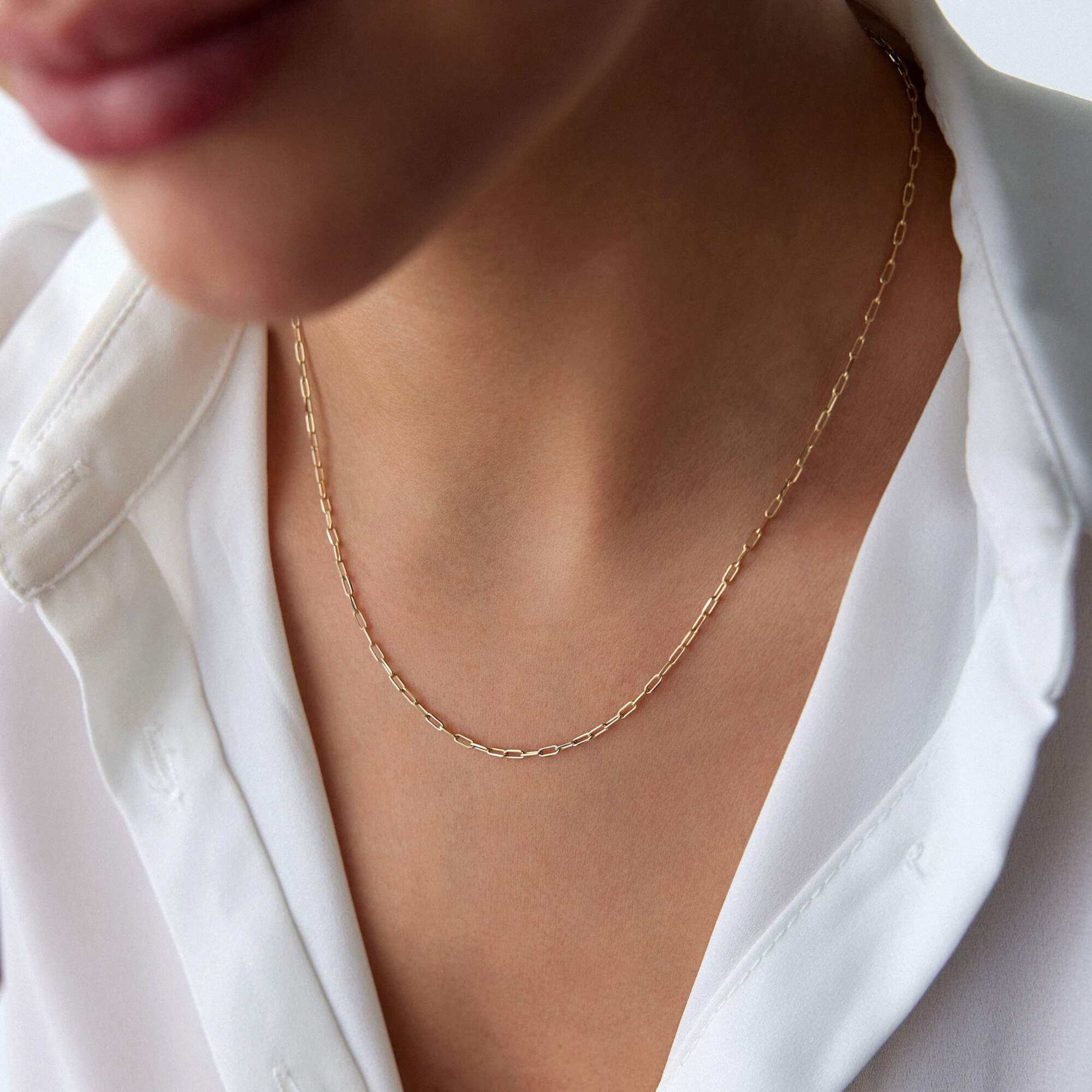 Minimal Paperclip Chain in 14K Gold