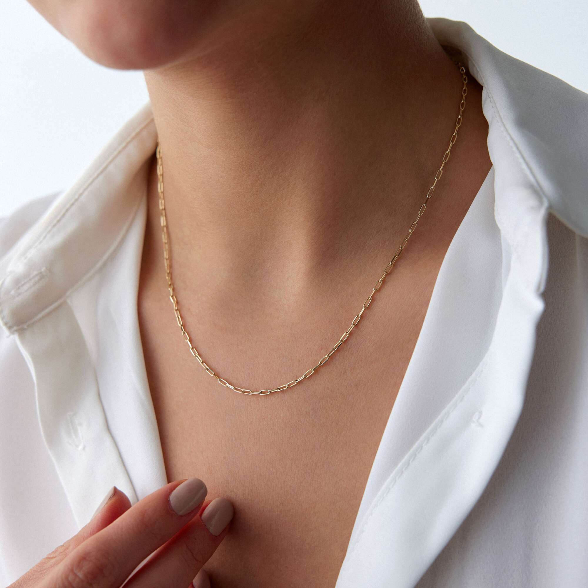 Minimal Paperclip Chain in 14K Gold