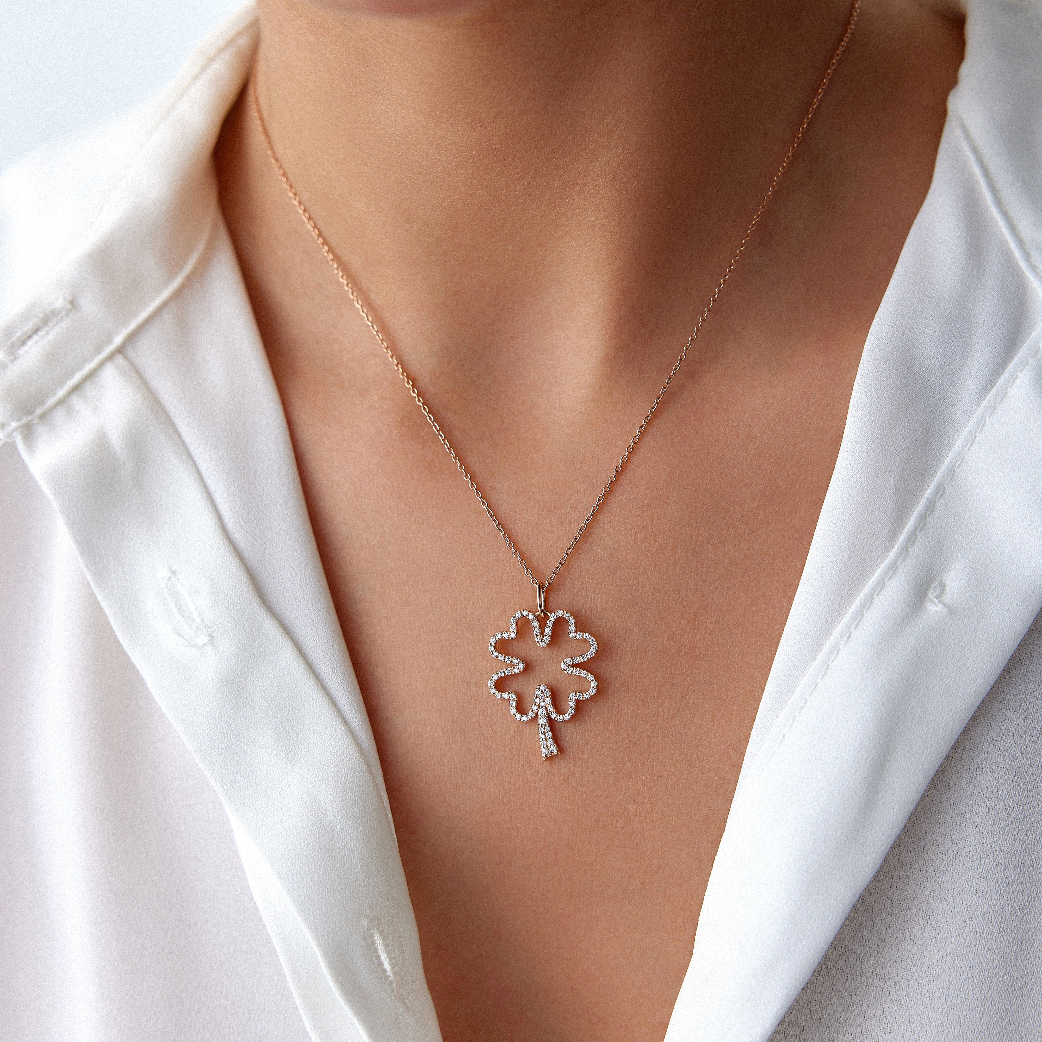 Diamond Open Clover Necklace / FORTUNA