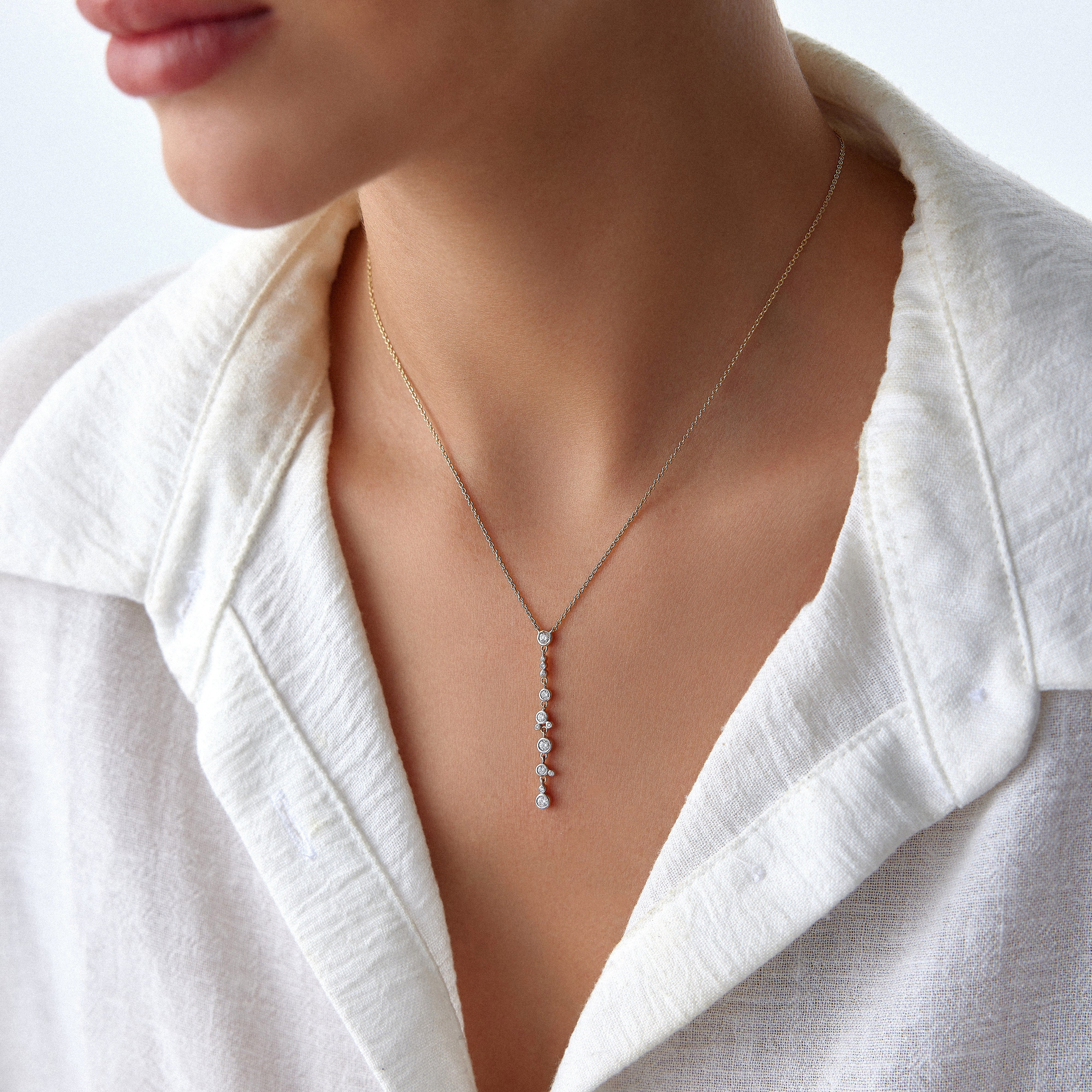 Diamond Lariat Necklace in 14K Gold / WATERFALL