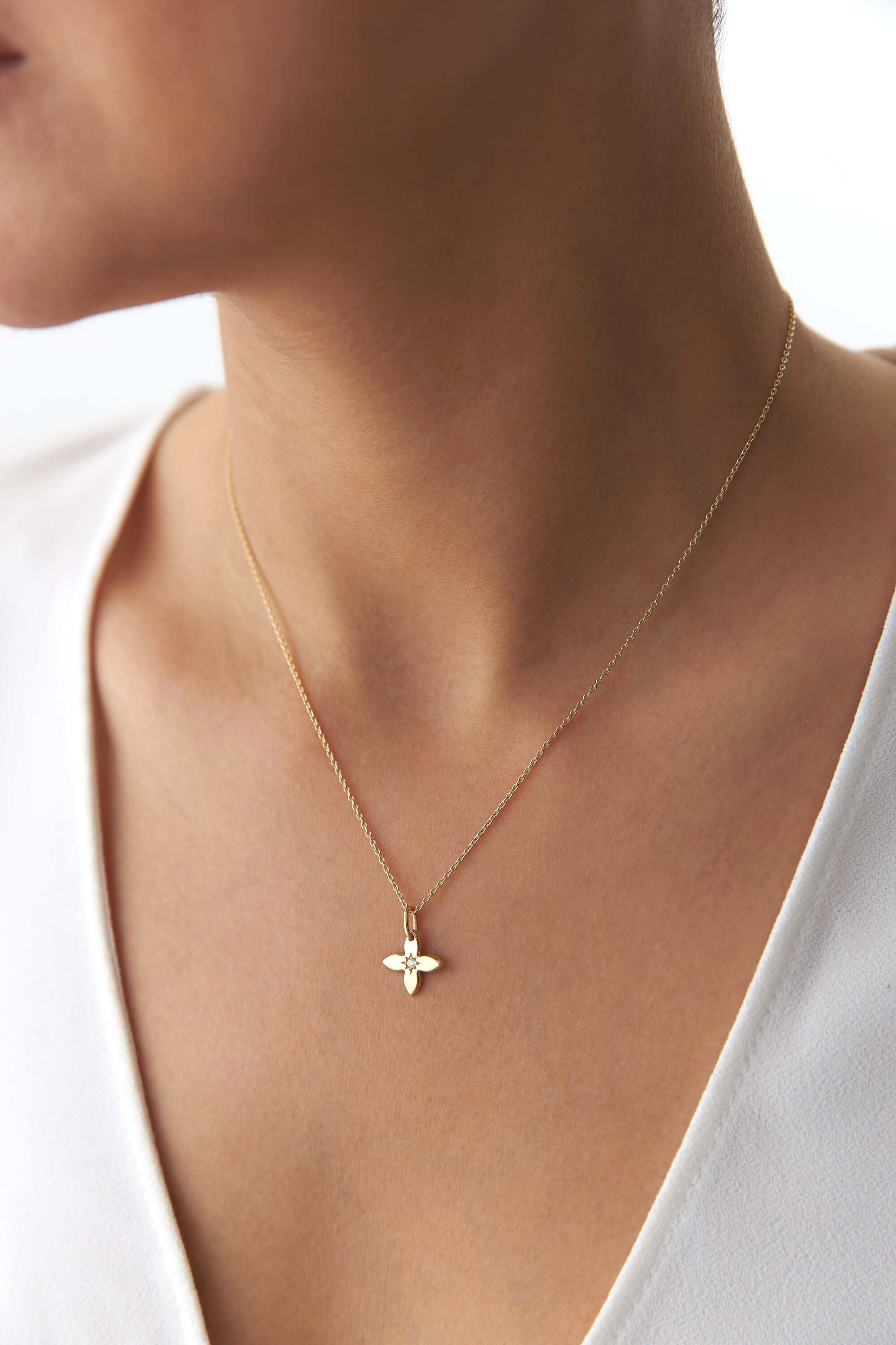 Mini Diamond Clover Necklace in 14K Gold