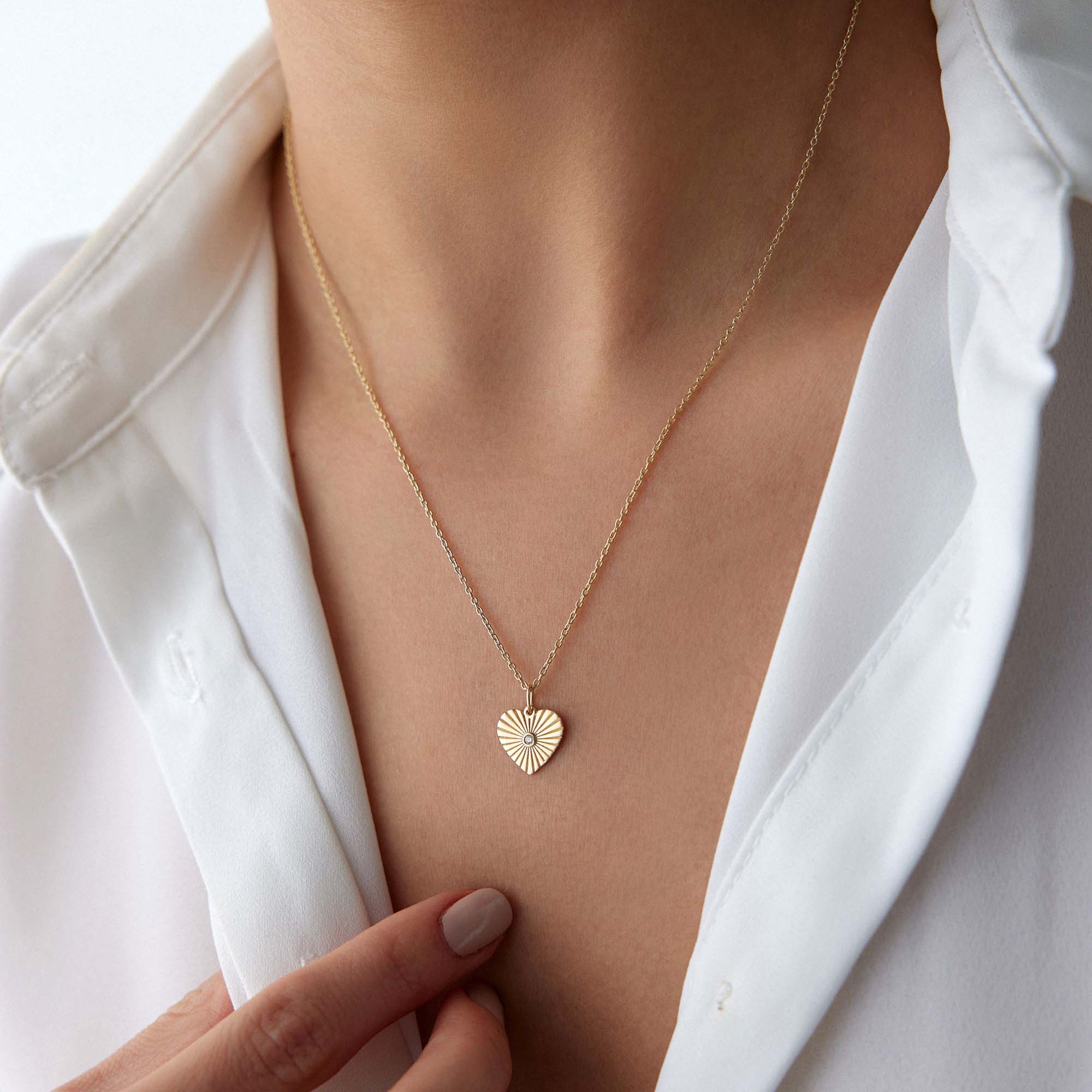 Mini Diamond Heartburst Pendant in 14K Gold