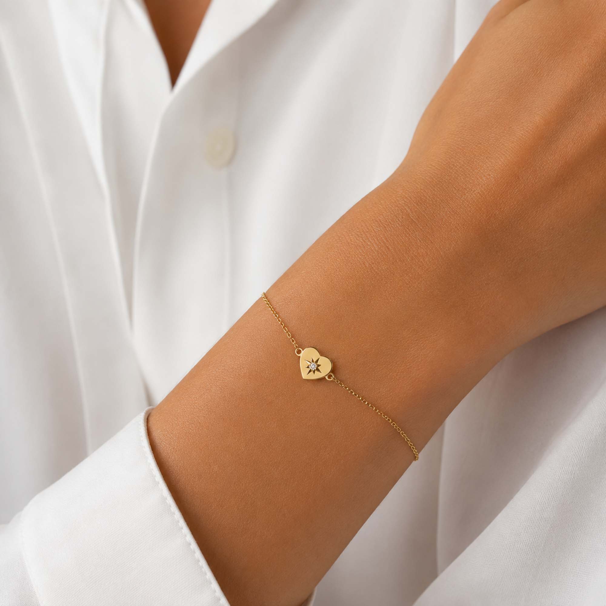 Mini Diamond Heart Bracelet in 14K Gold