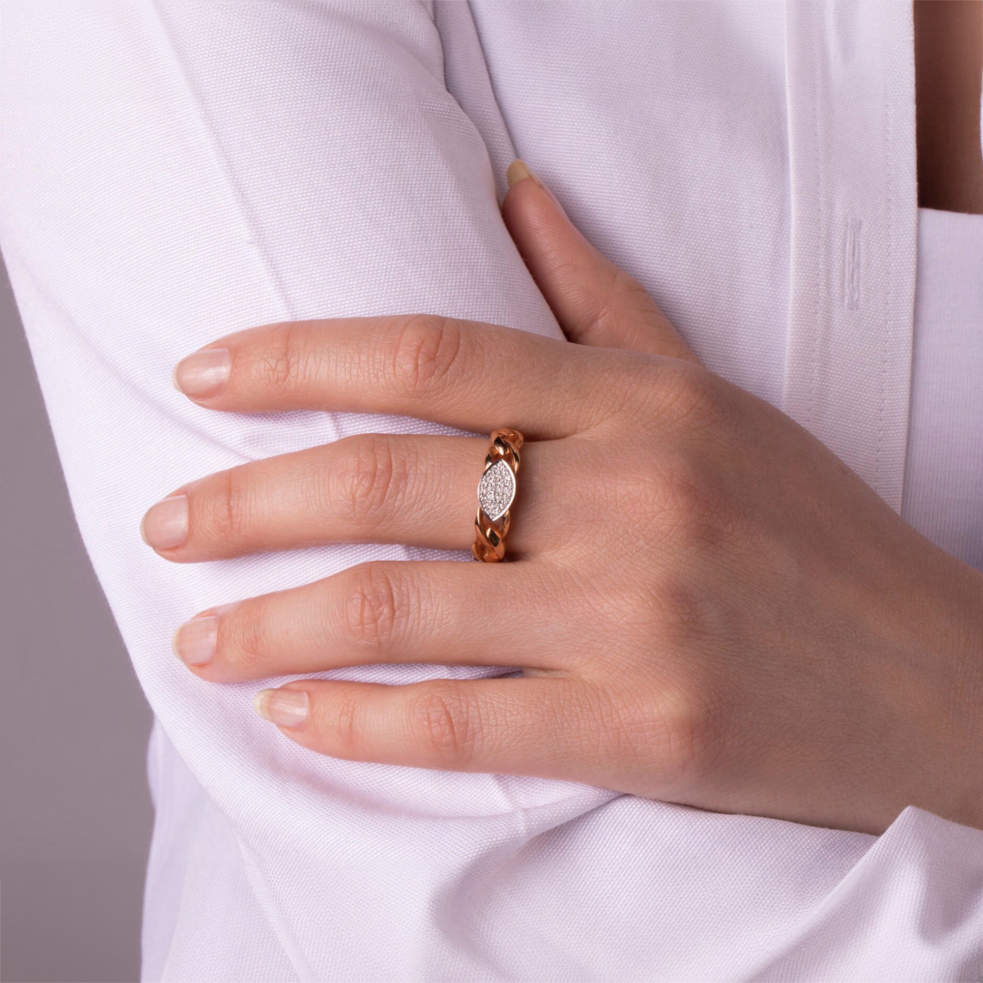 Pave Diamond Link Ring in 14K Gold