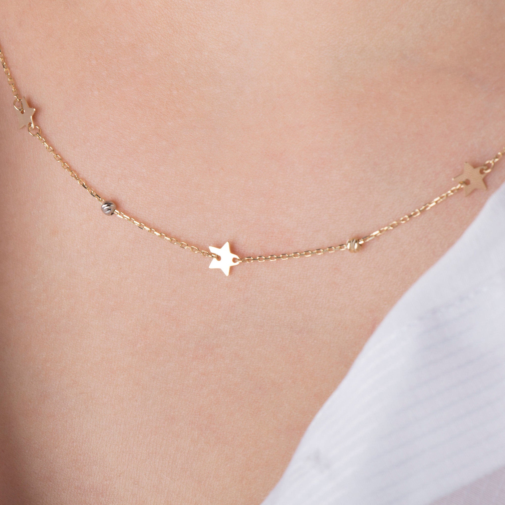 Star Chain Necklace in 14K Gold