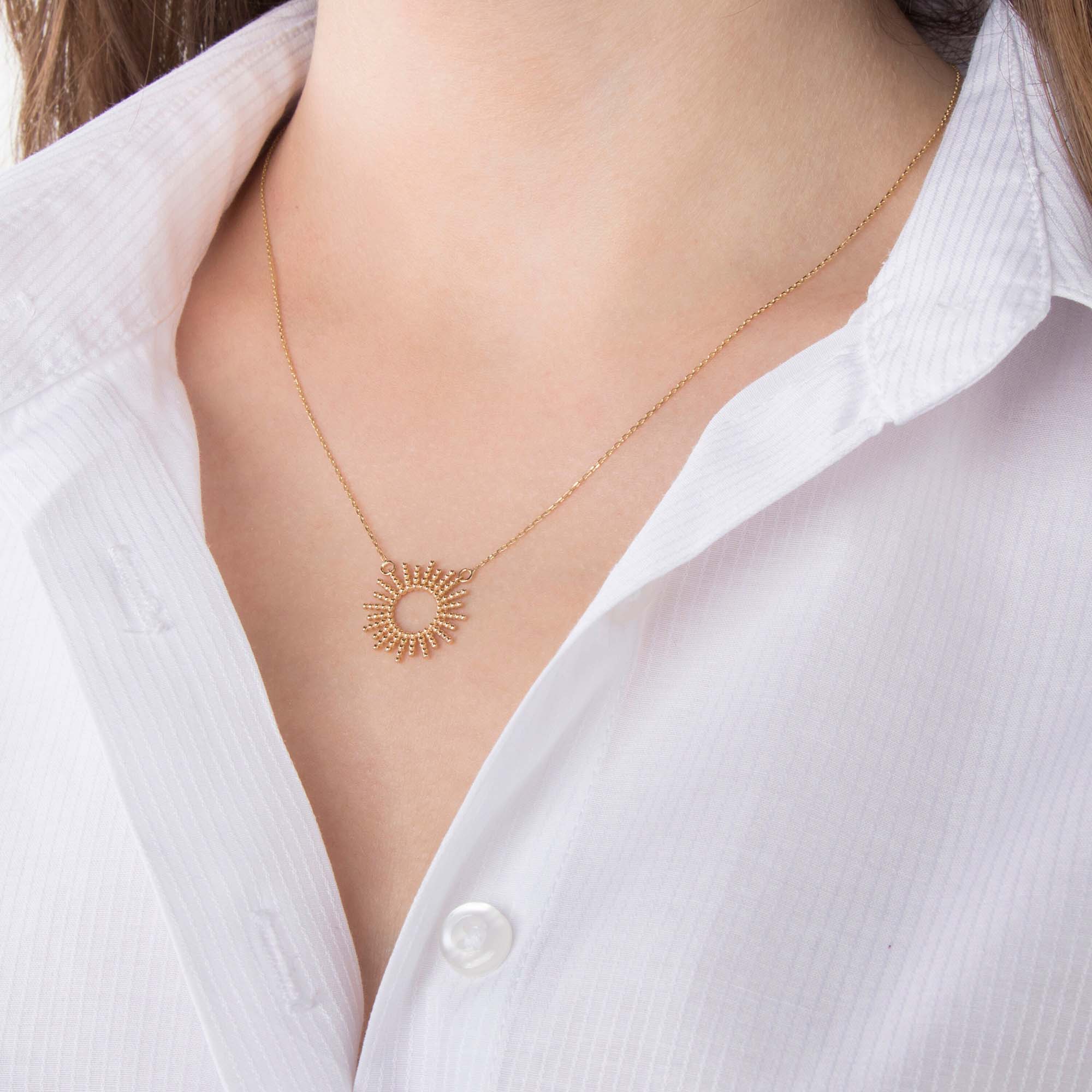 Sunburst Necklace in 14K Gold