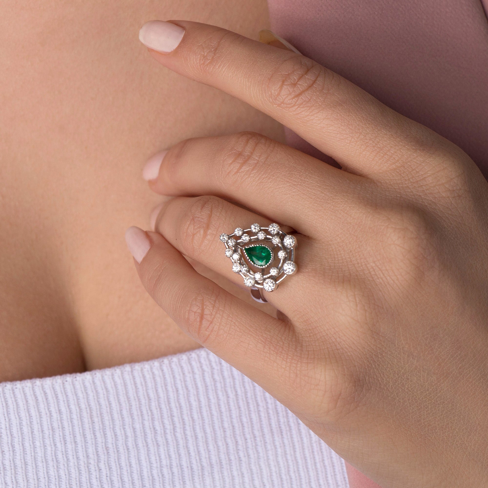 Universe Ring in 18K Gold