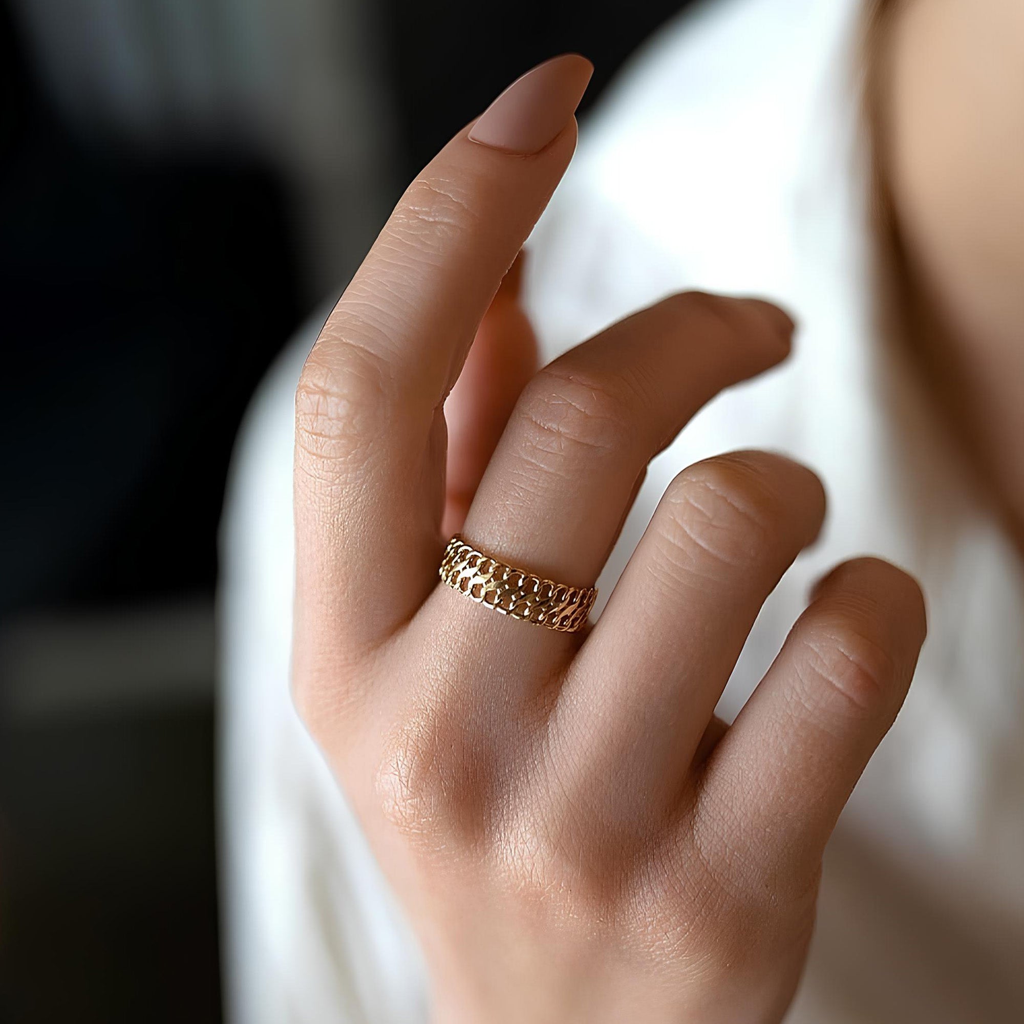 Vienna Chain Ring in 14K Gold