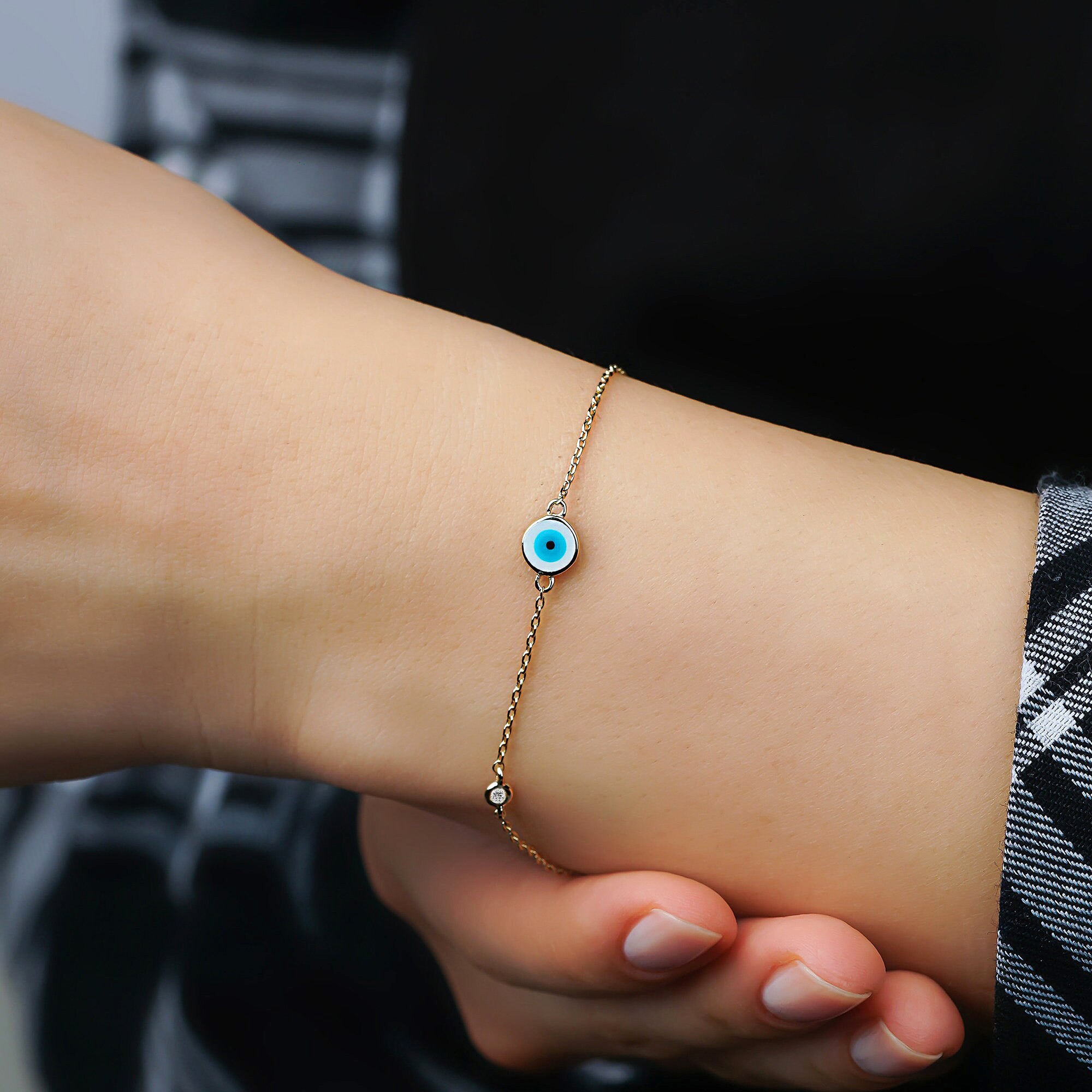 Minimal Diamond Evil Eye Bracelet in 14K Gold / White