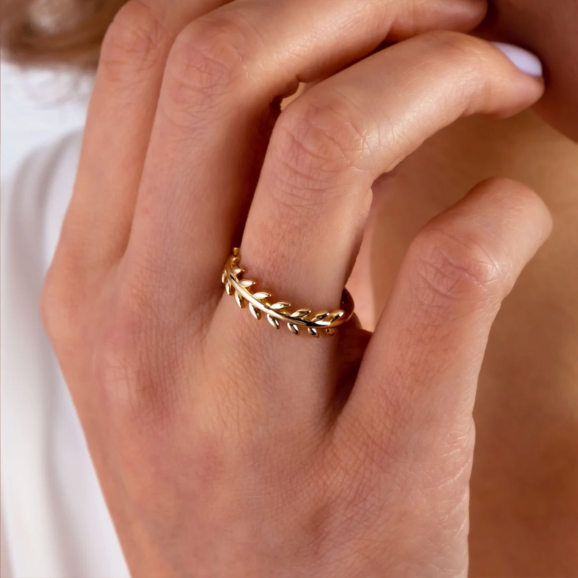 Wreath Ring in 14K Gold