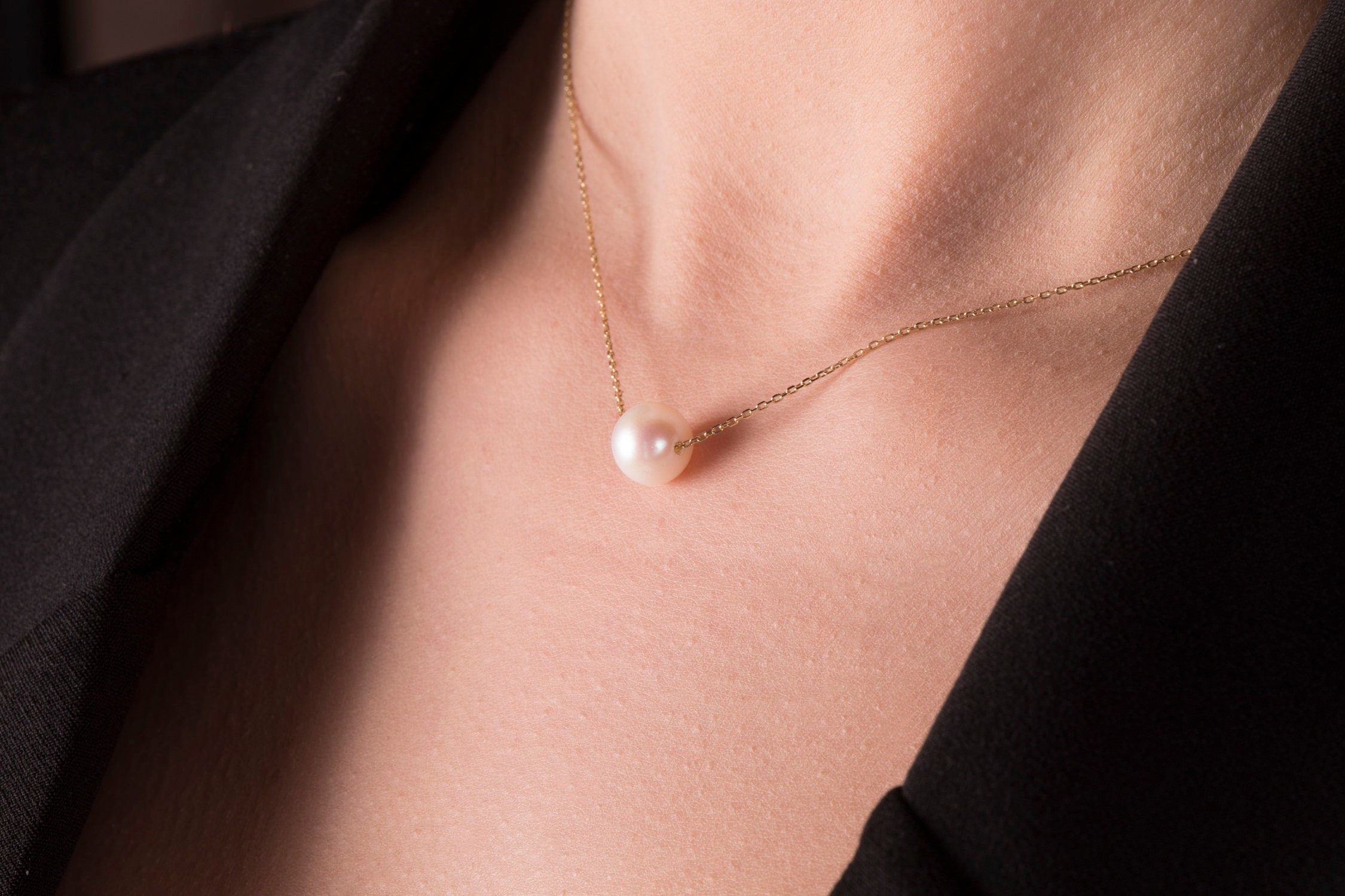 Pearl Solitaire Necklace in 14K Gold