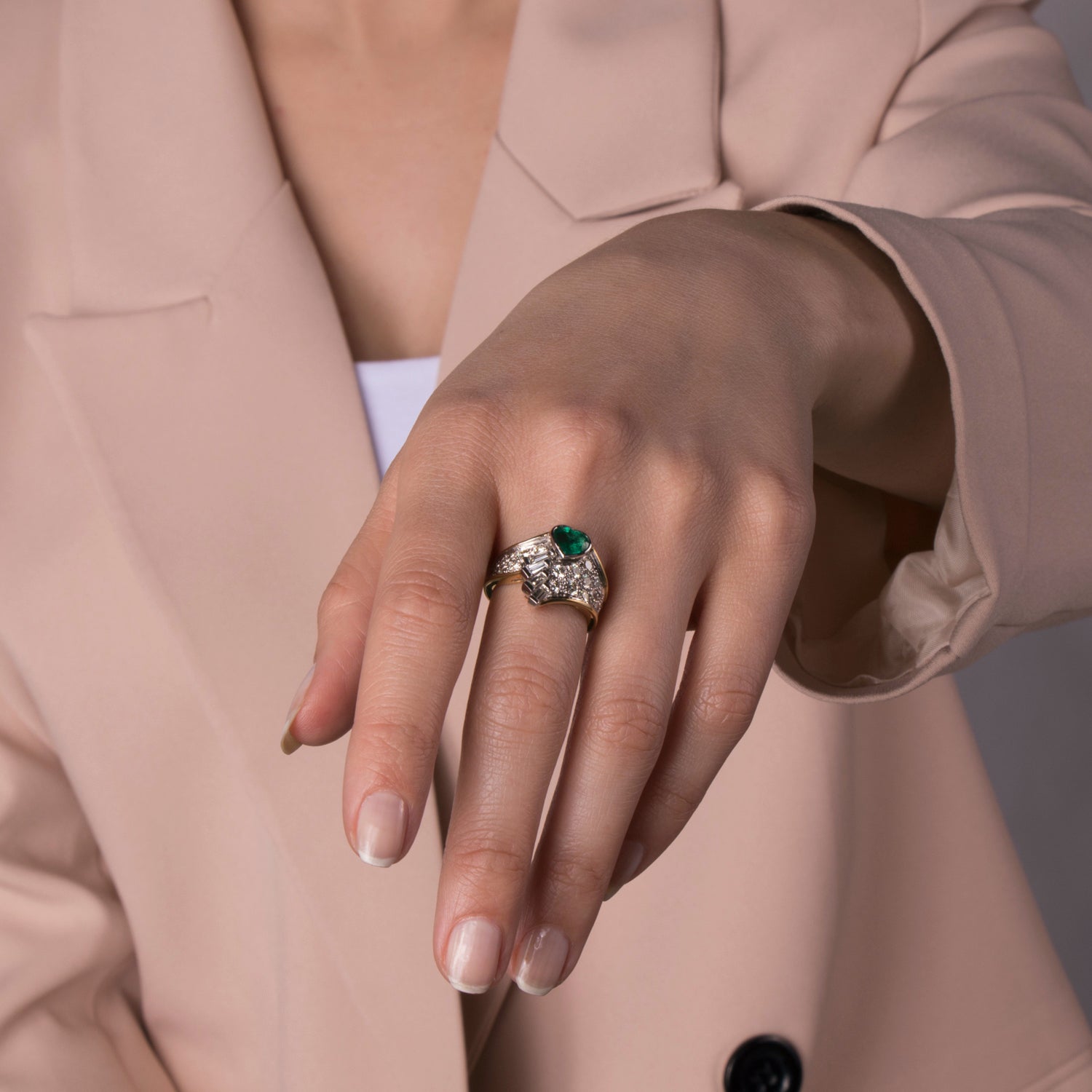 18K Gold Vintage Emerald and Diamond Ring / Eternal Love