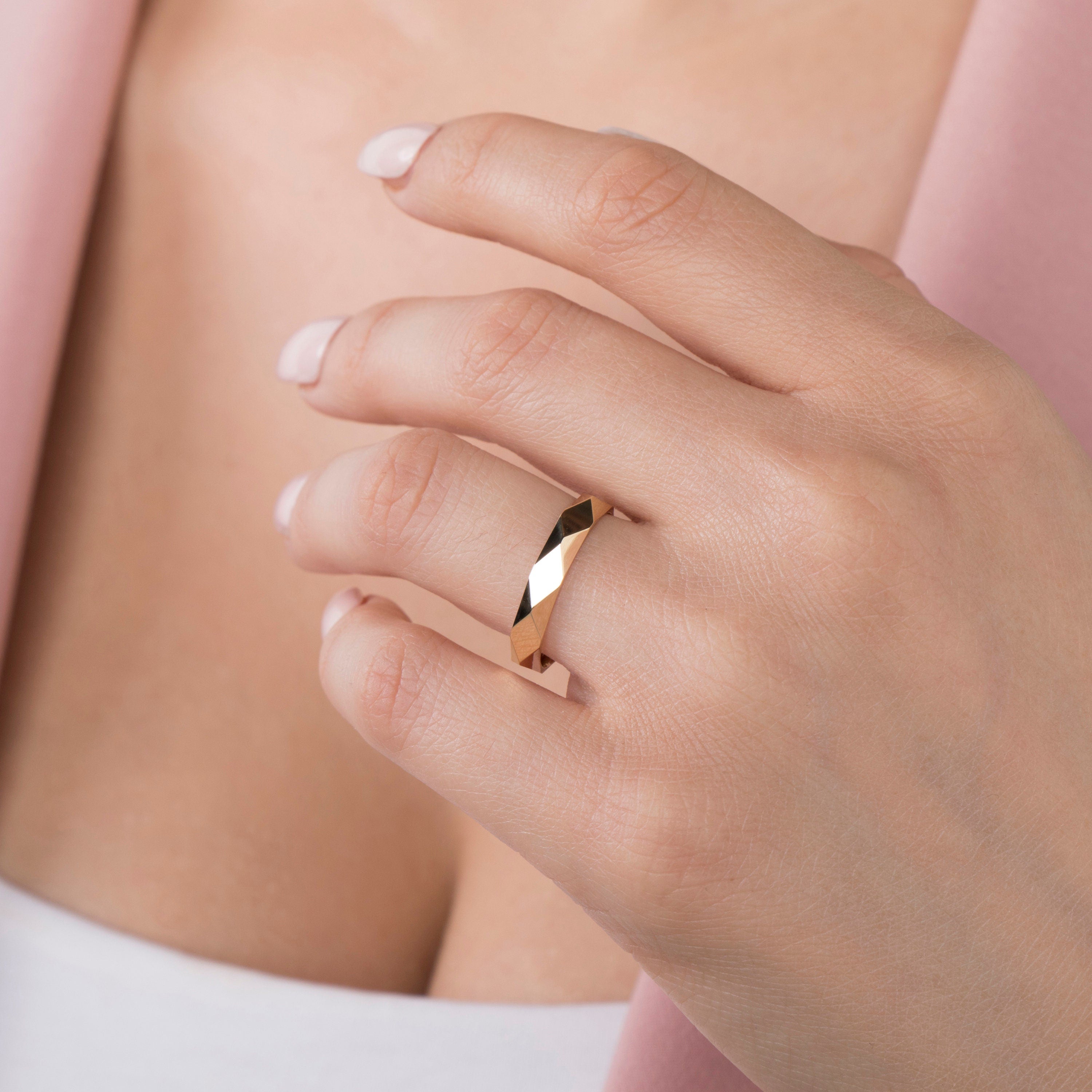 Geometric Modern Band in 14K Gold