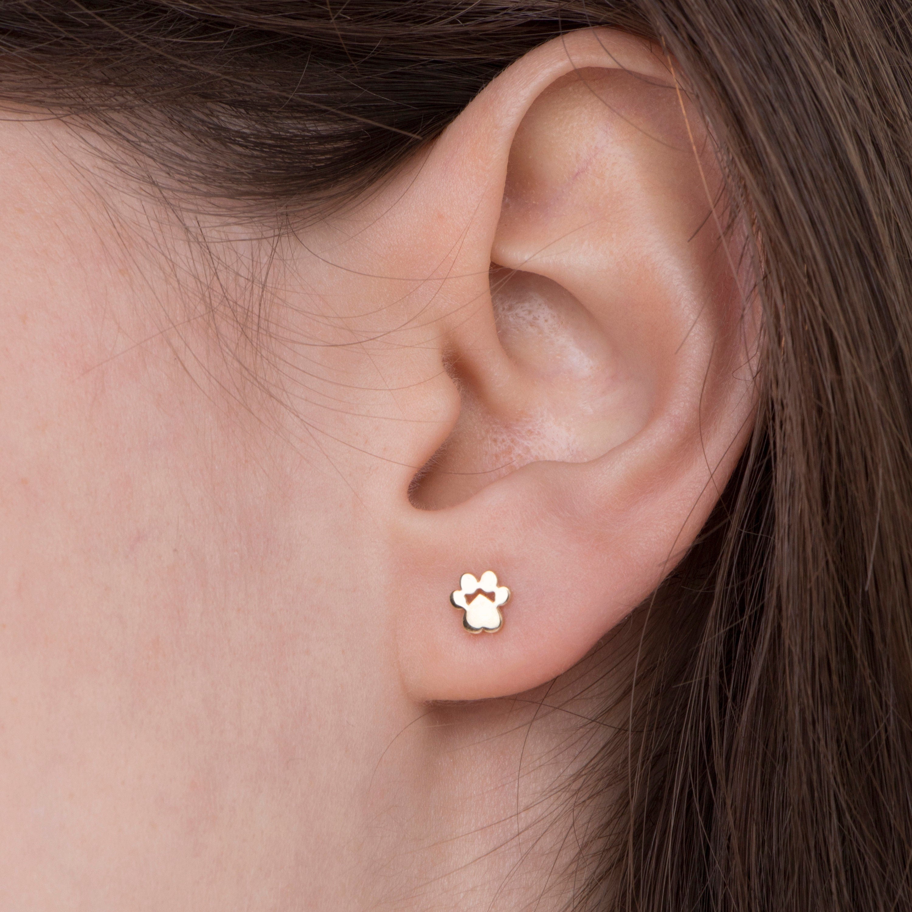 Single Golden Paw Stud in 14K Gold