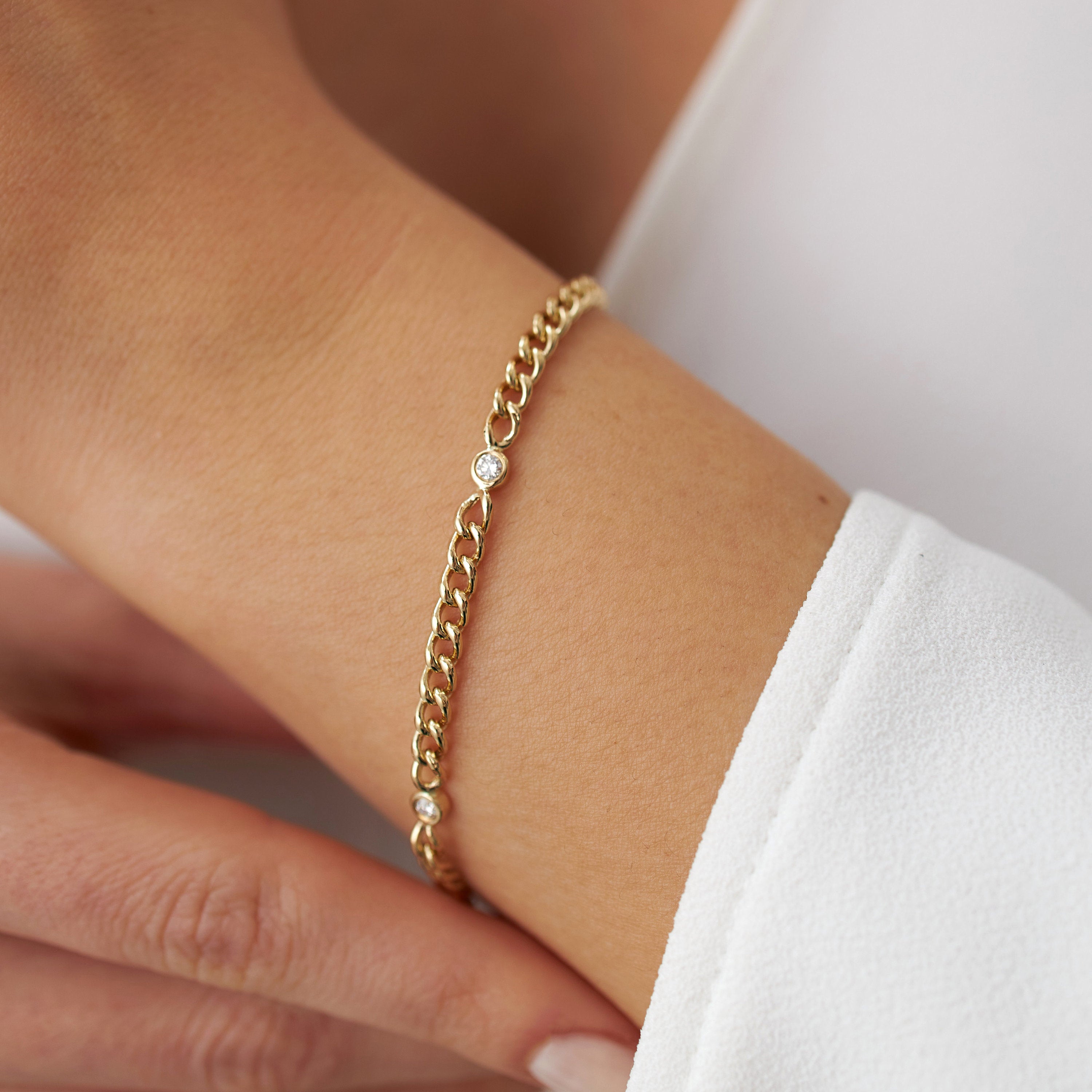 Minimal Cuban Chain Bracelet With 3 Bezel Set Diamonds in 14K Gold