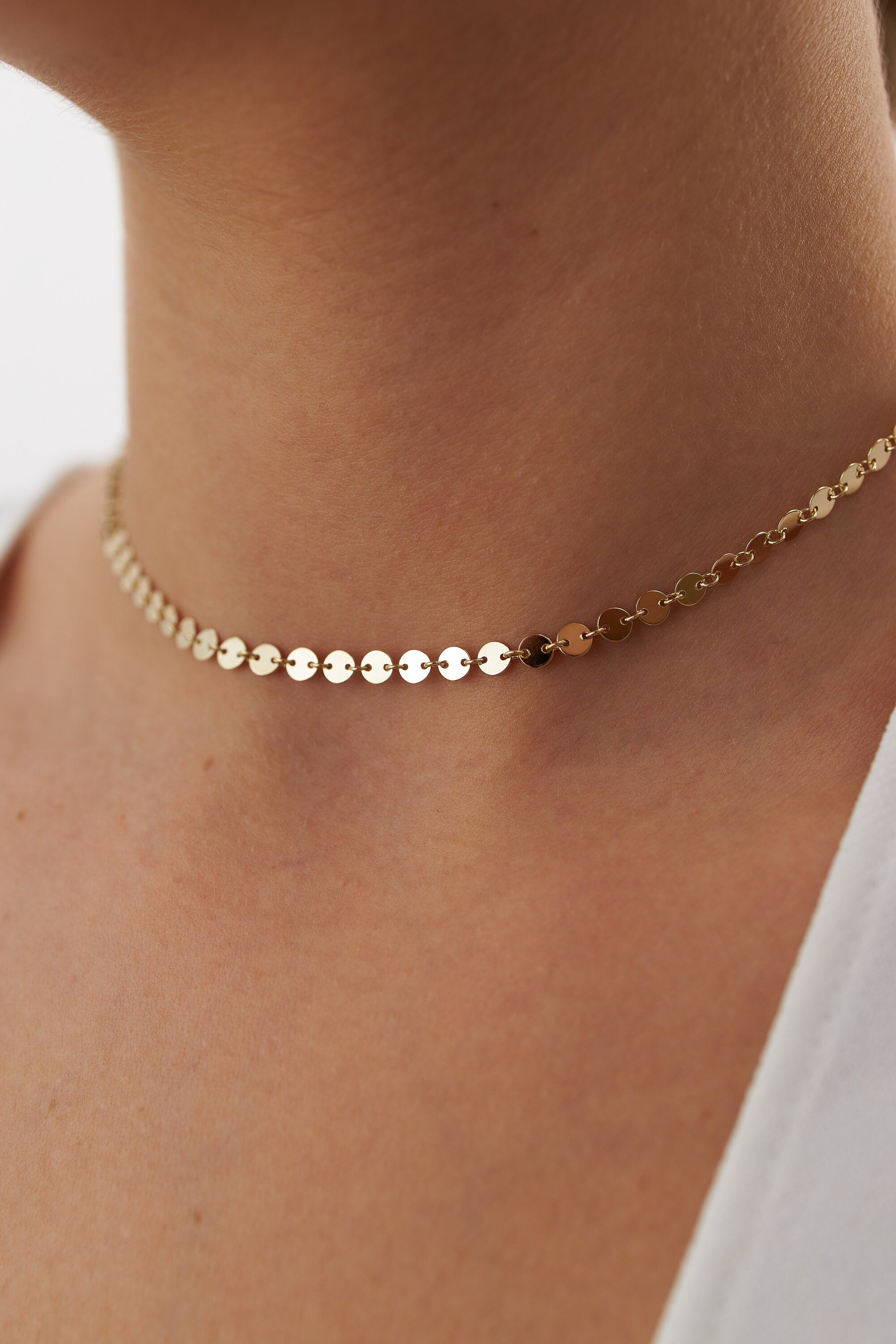 Circle Chain Choker Necklace in 14K Gold
