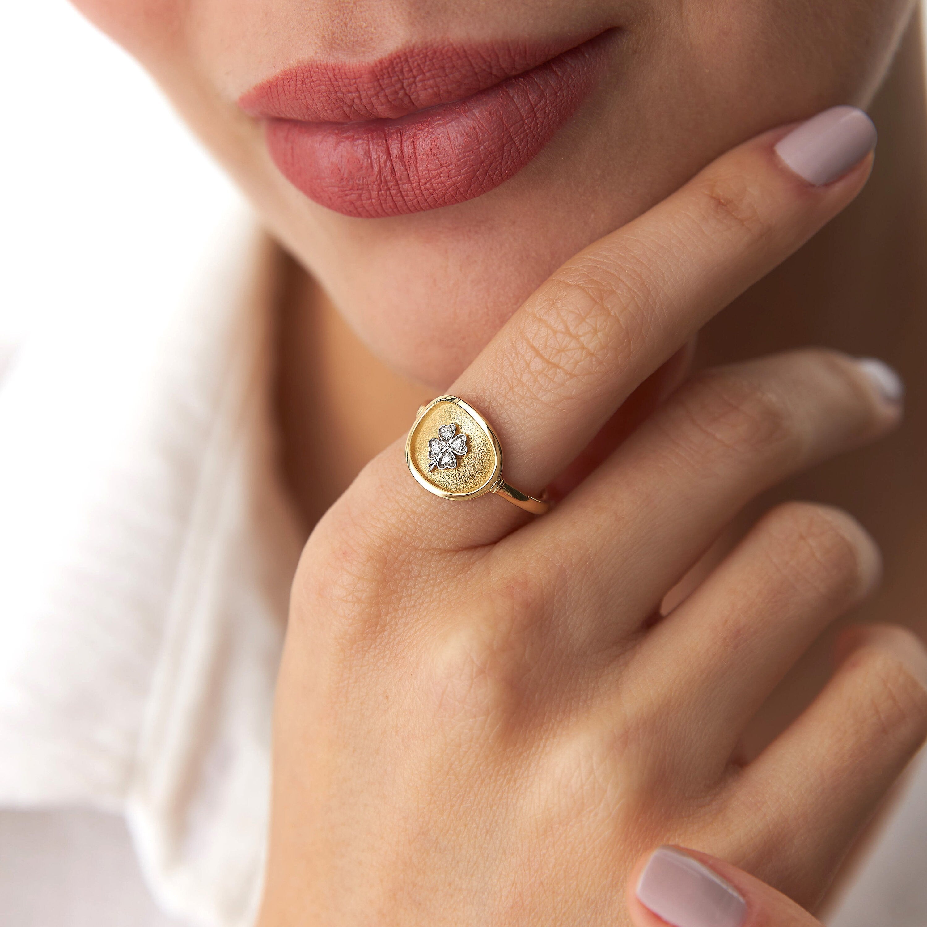 Four Leaf Clover Seal Ring in 14K Gold