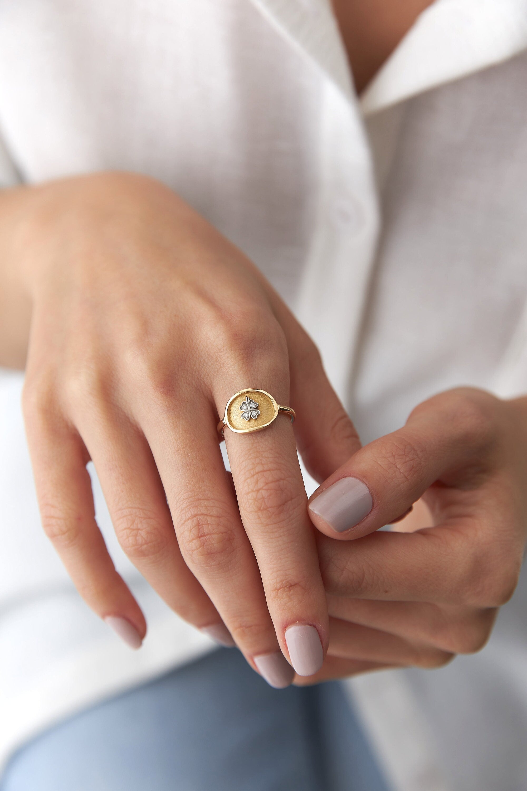 Four Leaf Clover Seal Ring in 14K Gold