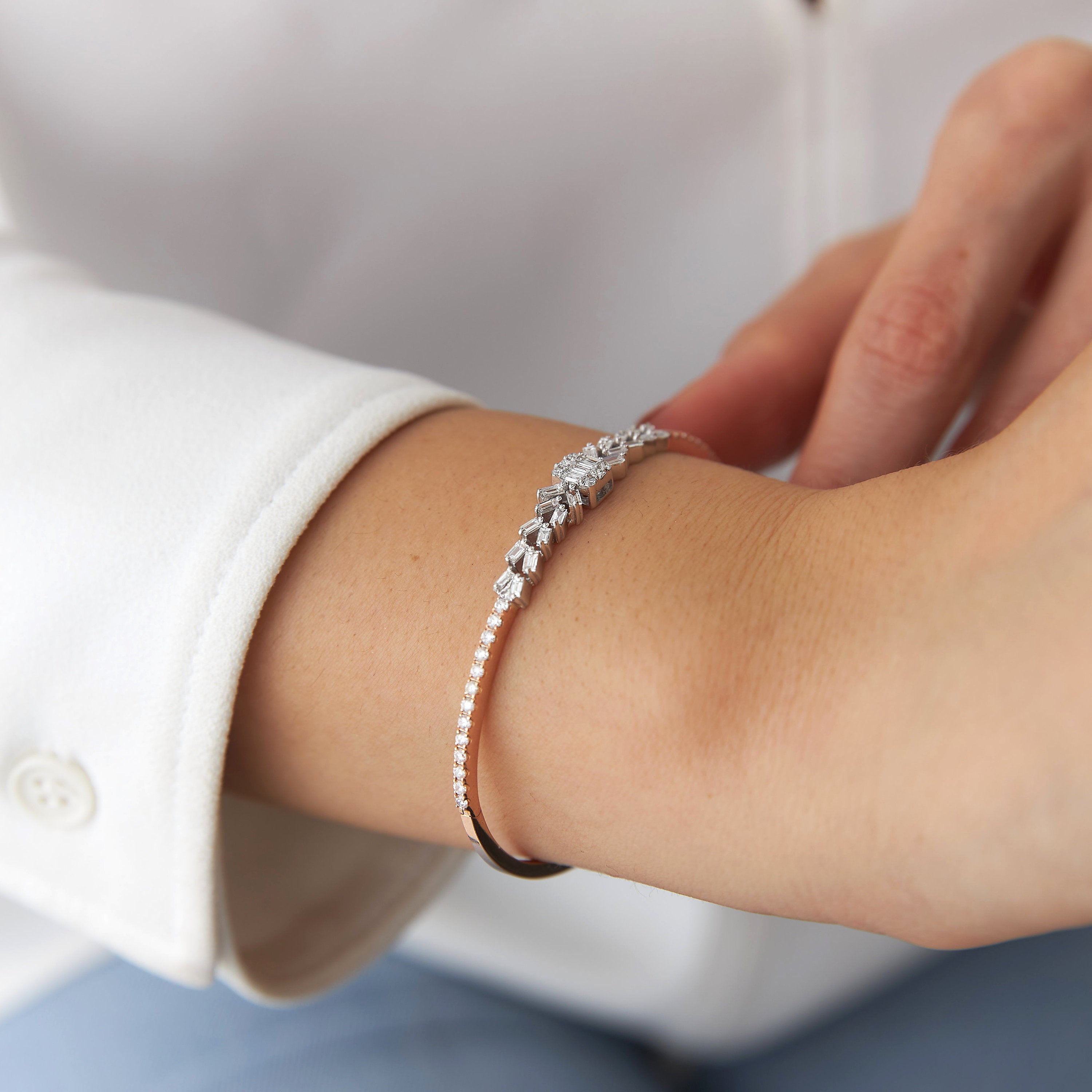 Diamond Bangle Bracelet in 14K Gold