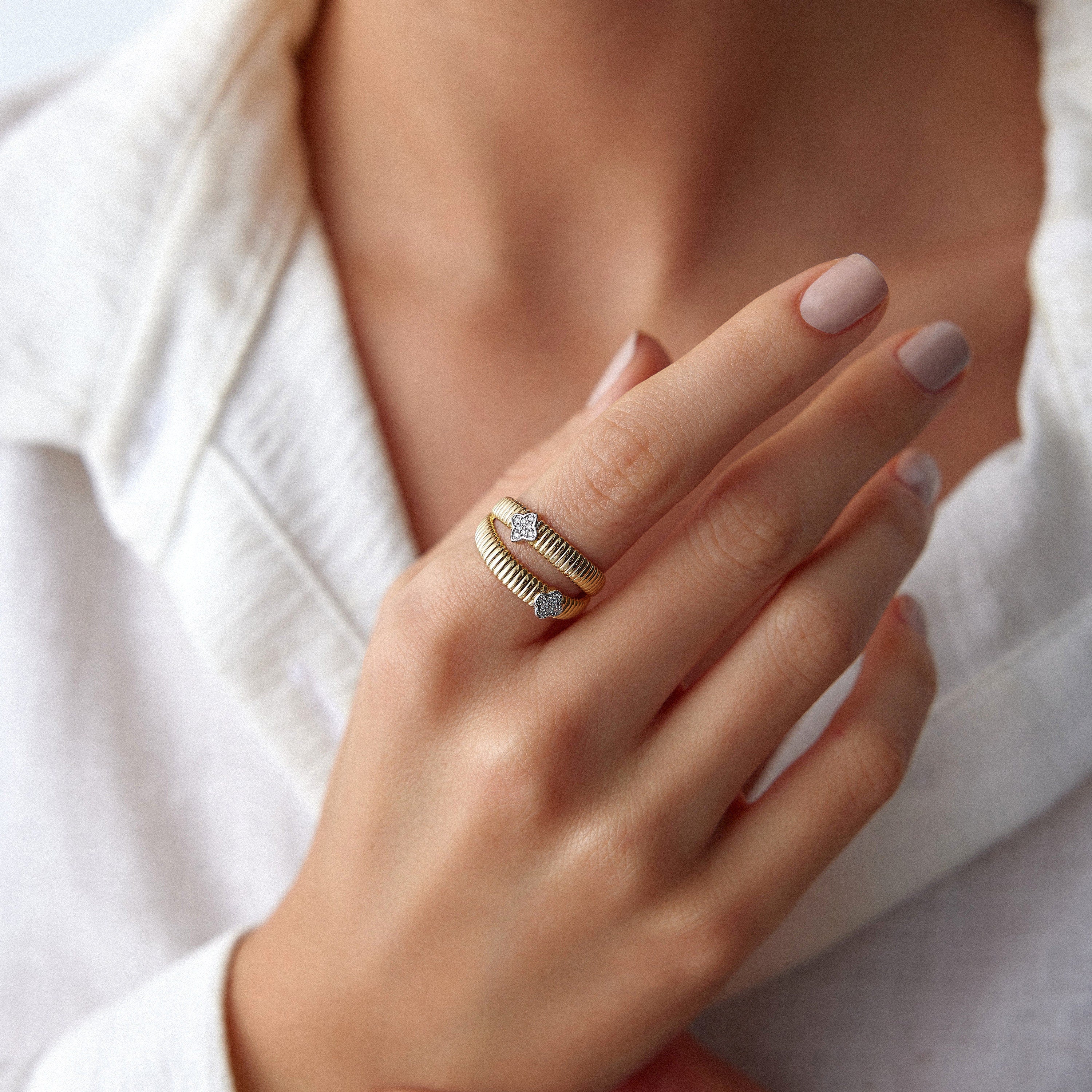 Diamond Double Clover Ring in 14K Gold