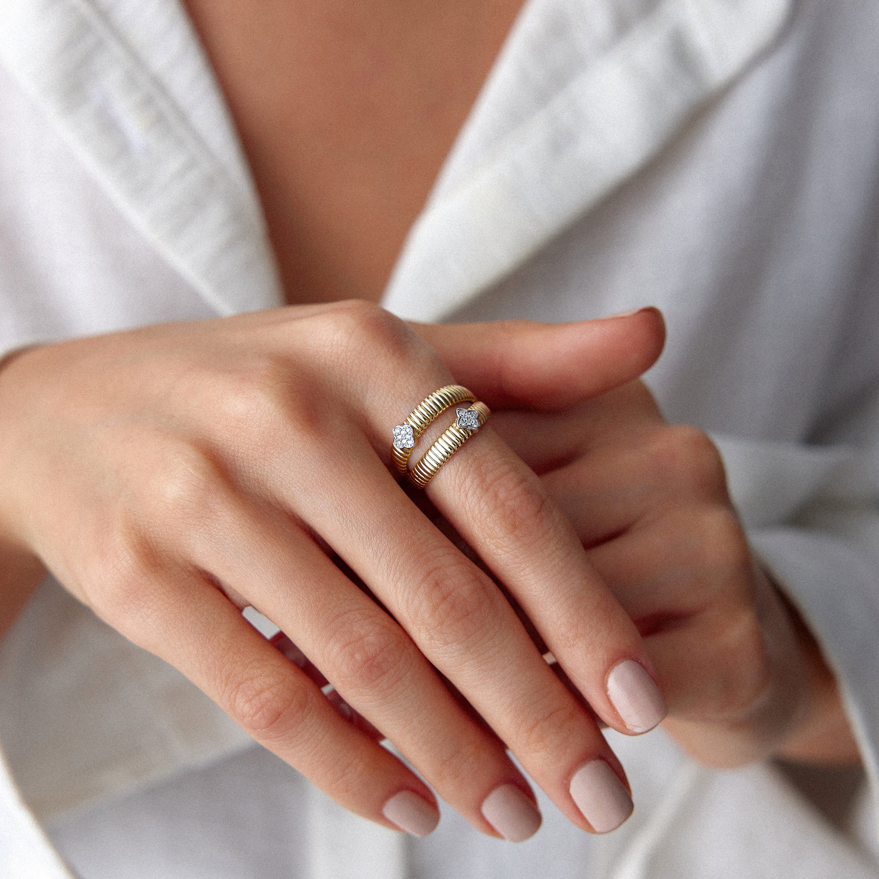 Diamond Double Clover Ring in 14K Gold