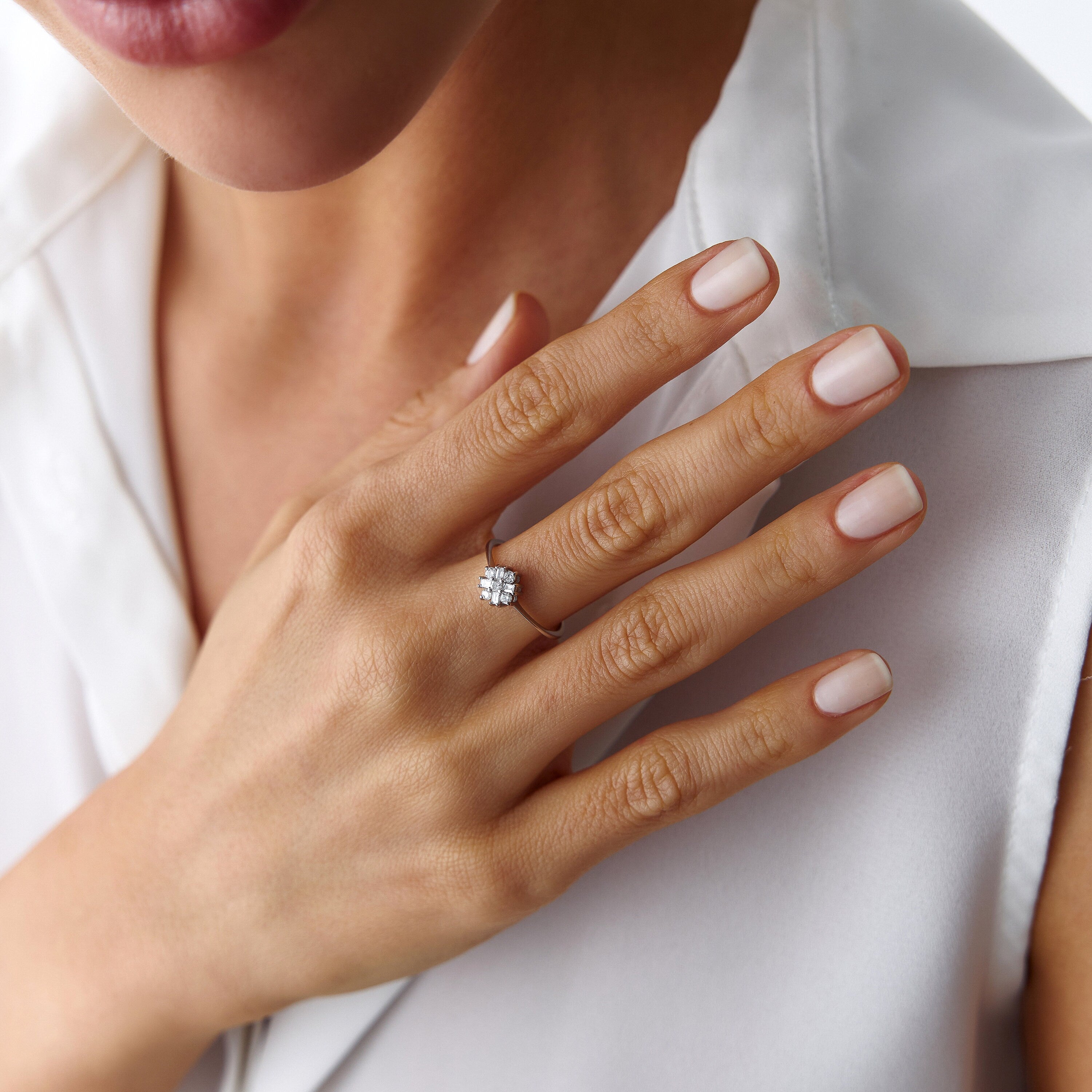 Flower Shaped Diamond Ring in 14K Gold
