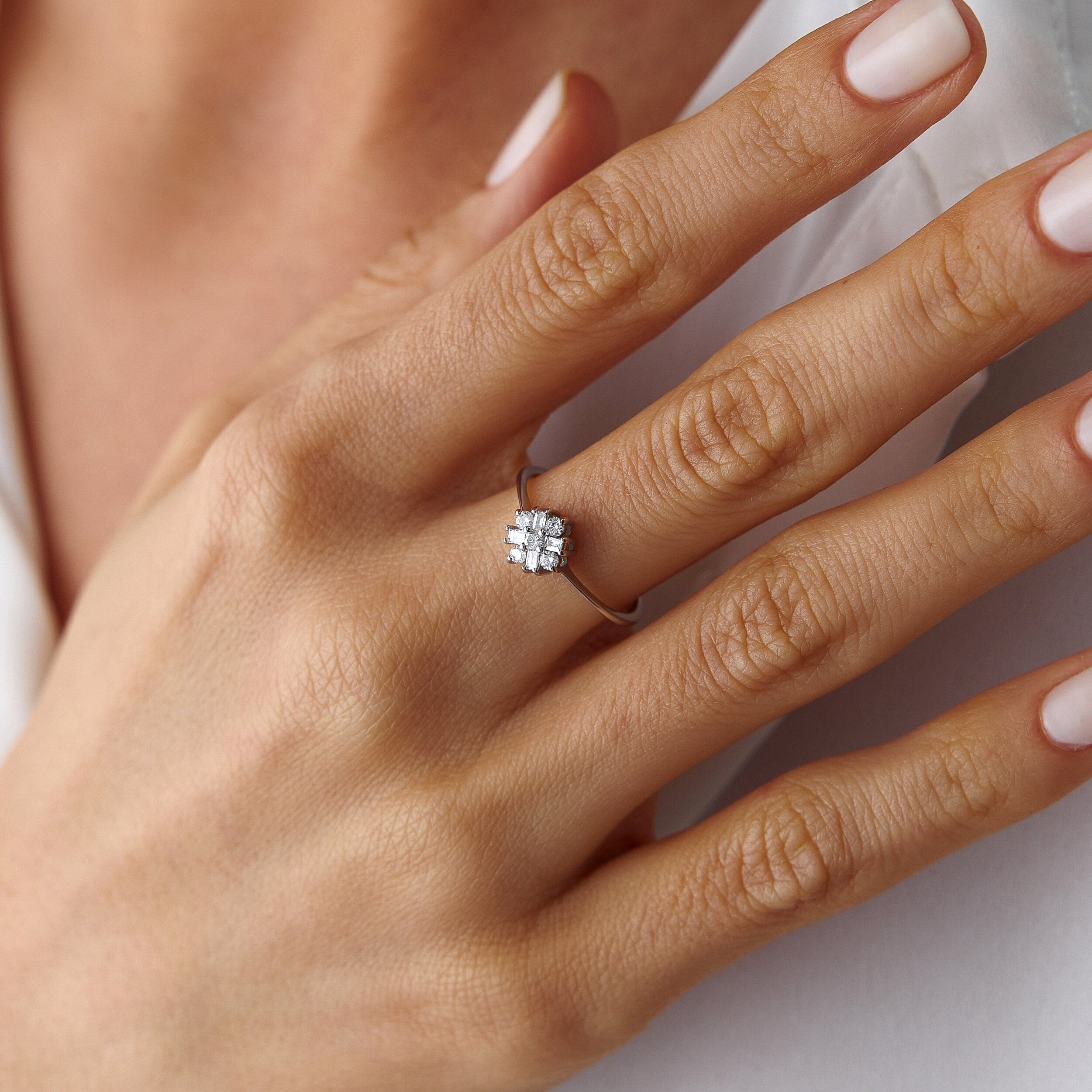 Flower Shaped Diamond Ring in 14K Gold