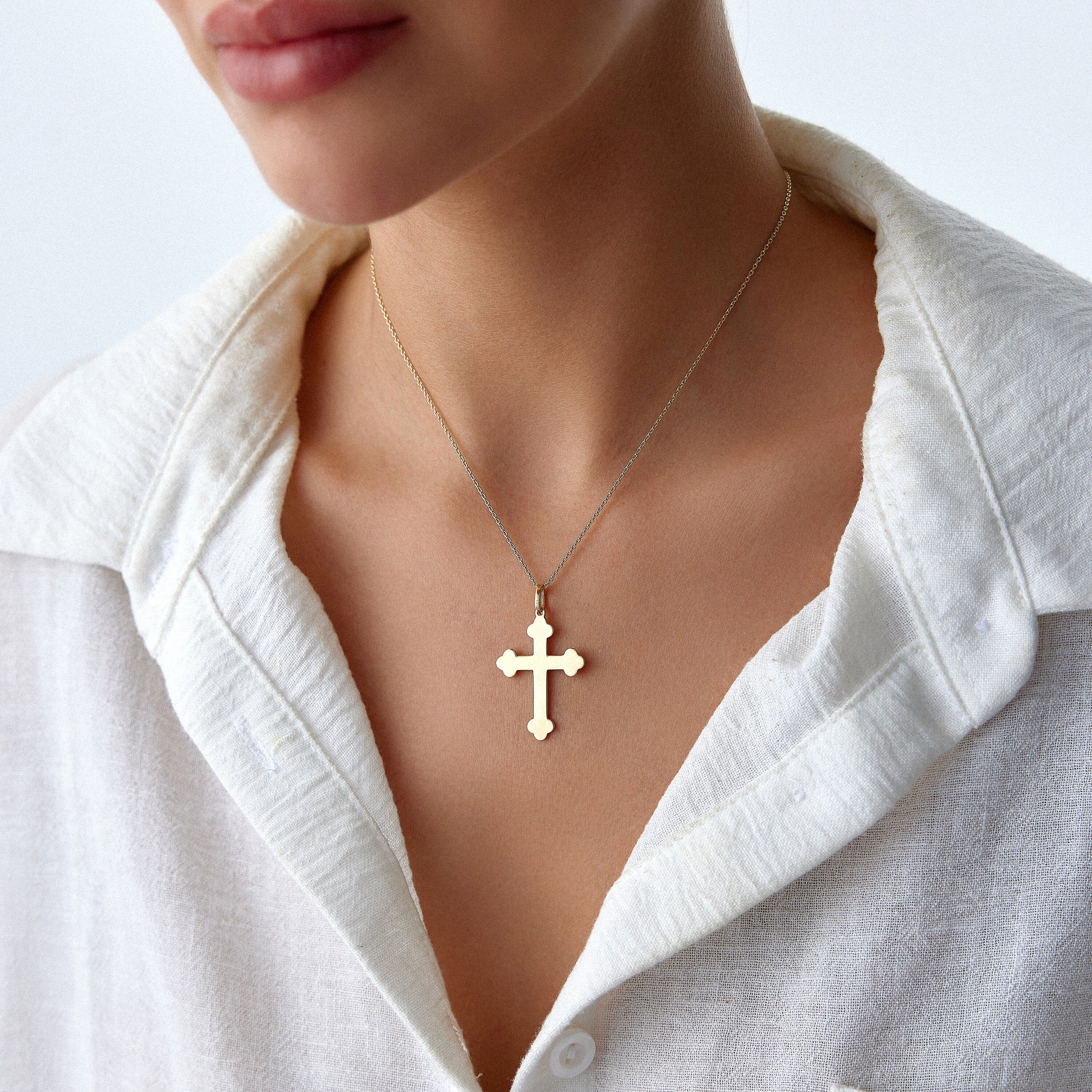 Large Cross Pendant in 14K Gold